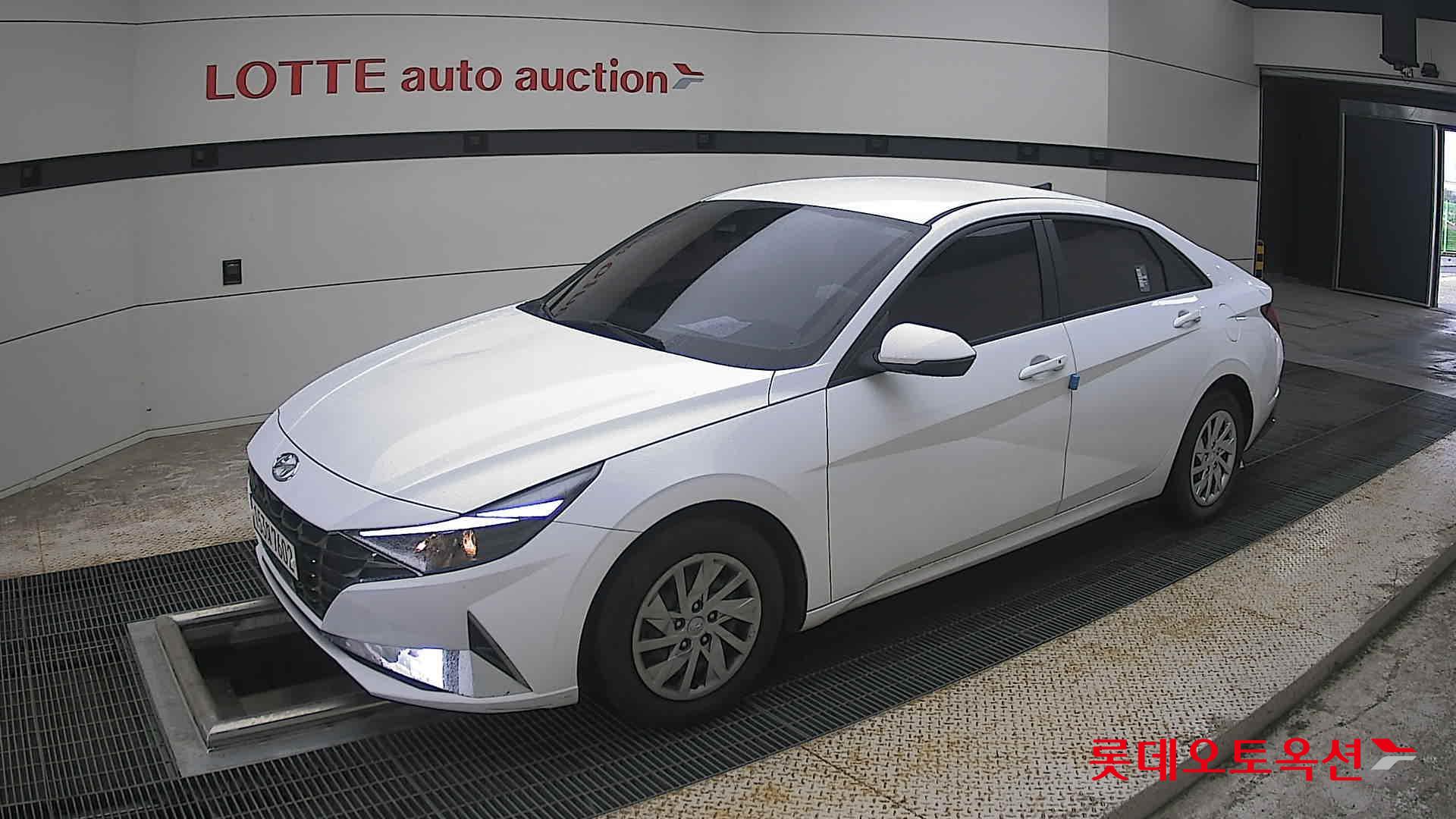 2021 - hyundai avante