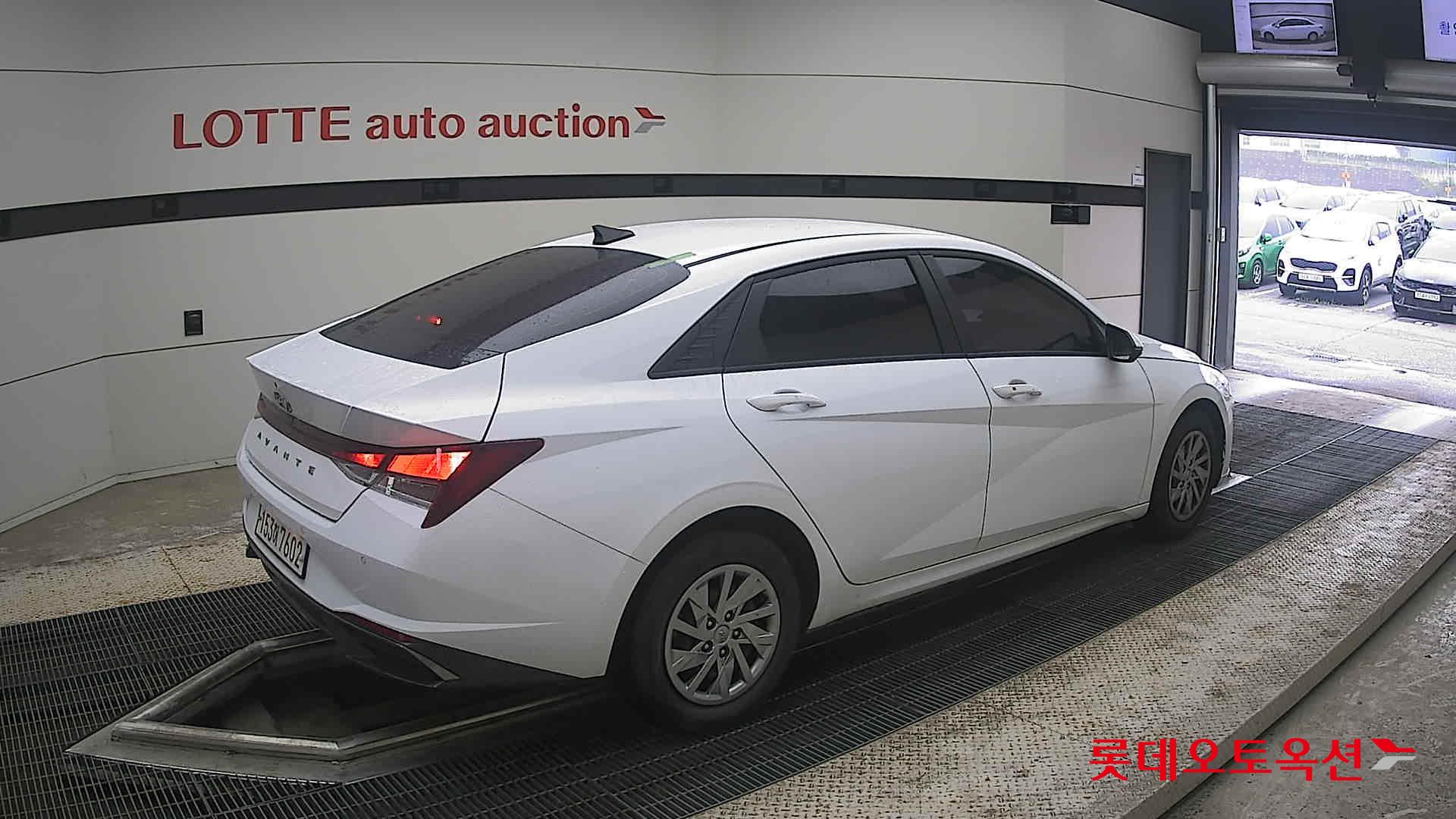 2021 - hyundai avante