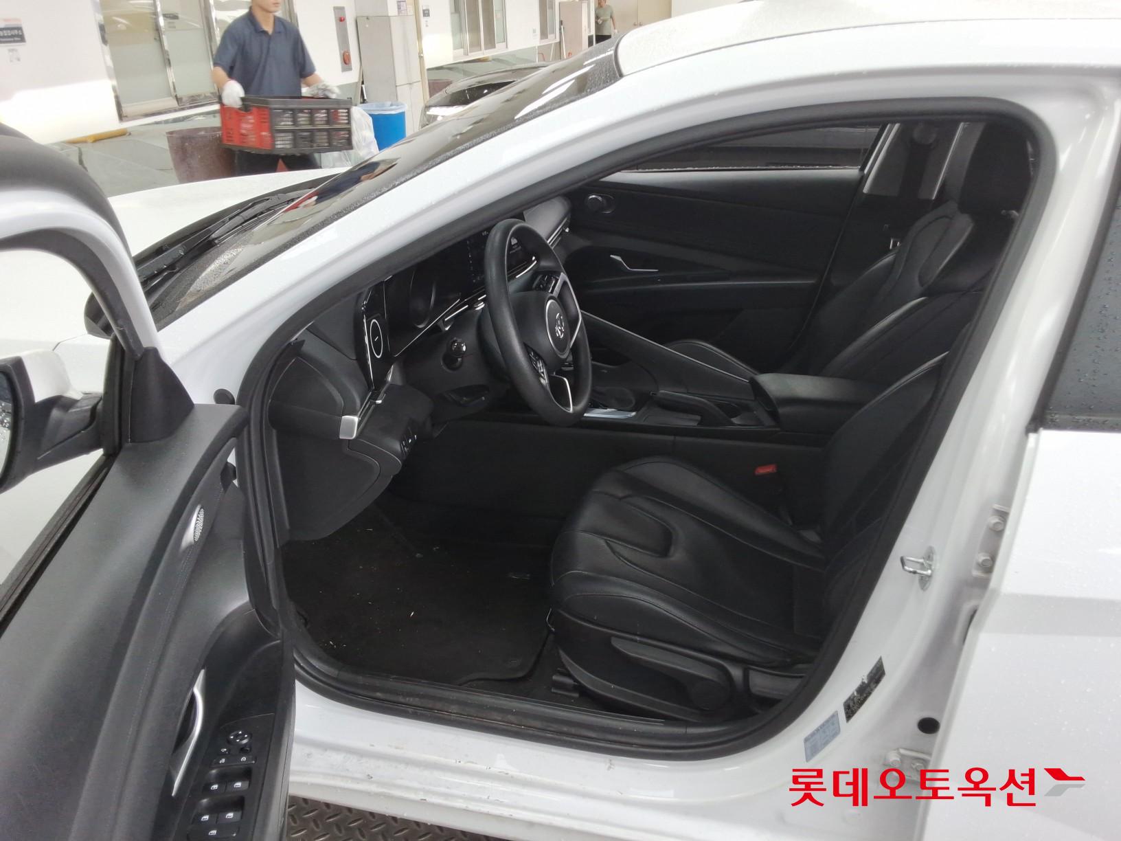 2021 - hyundai avante