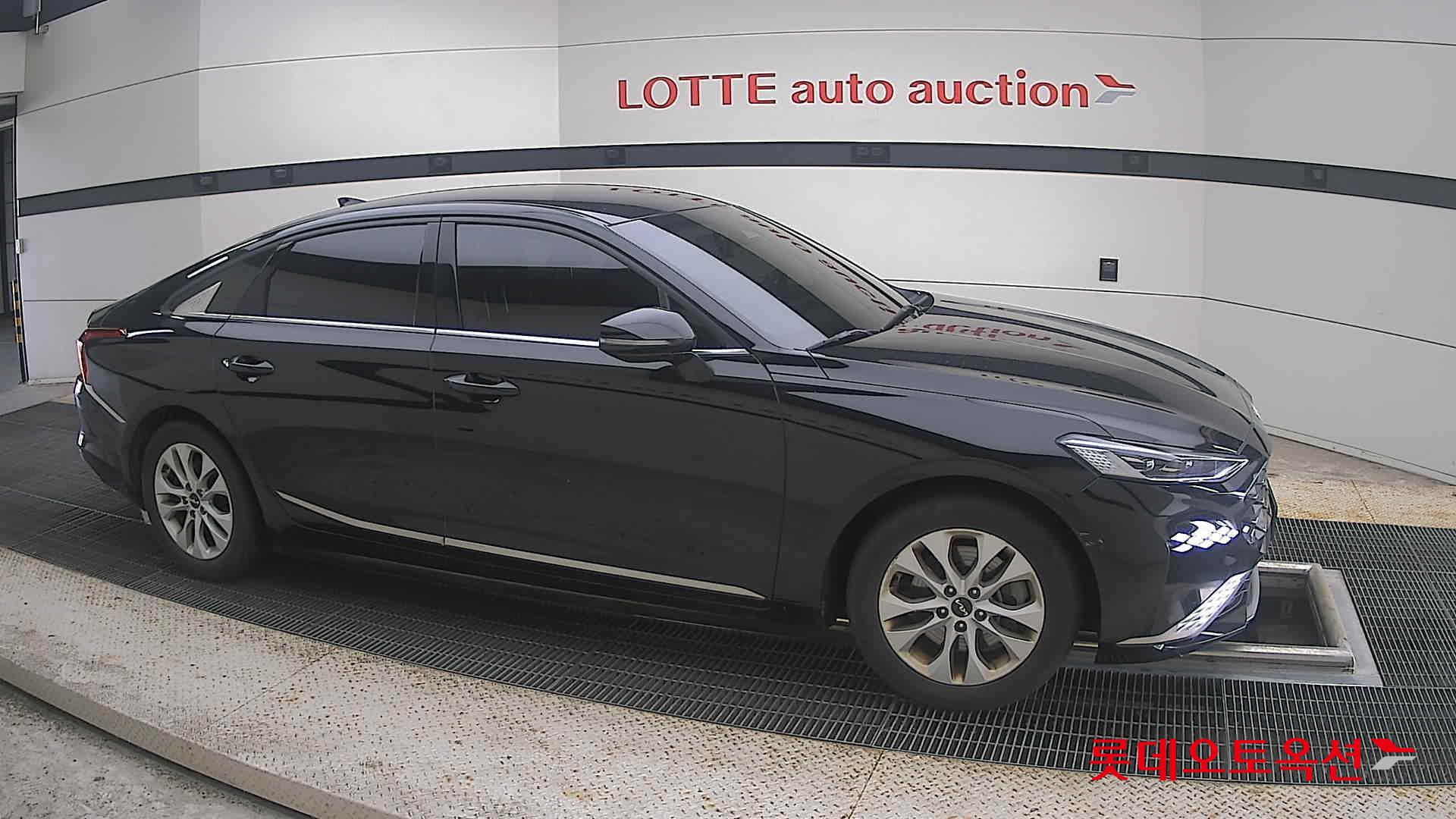 2023 - kia k8