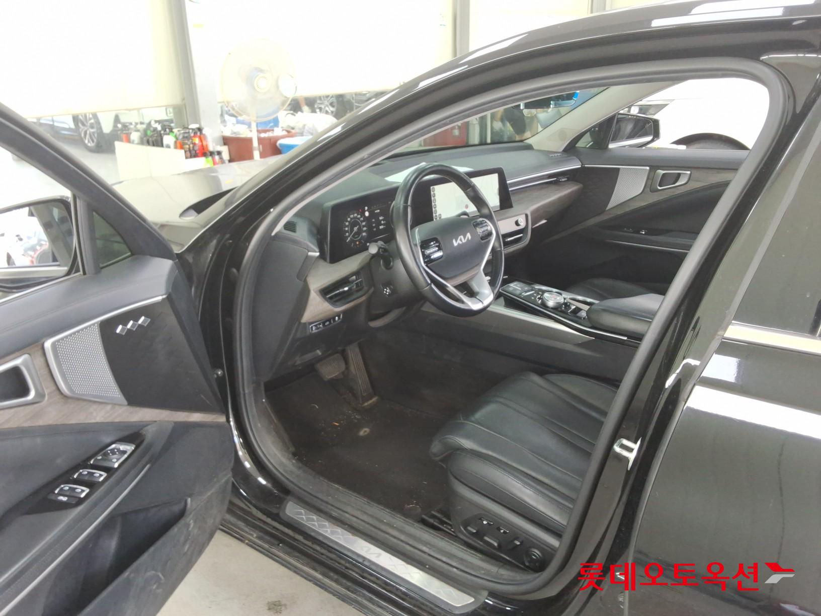 2023 - kia k8