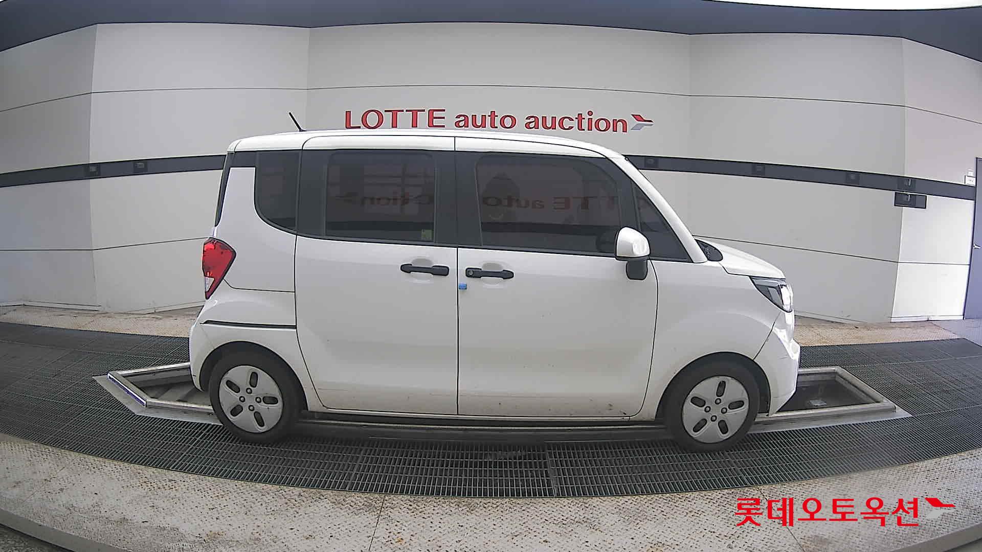 2021 - kia ray