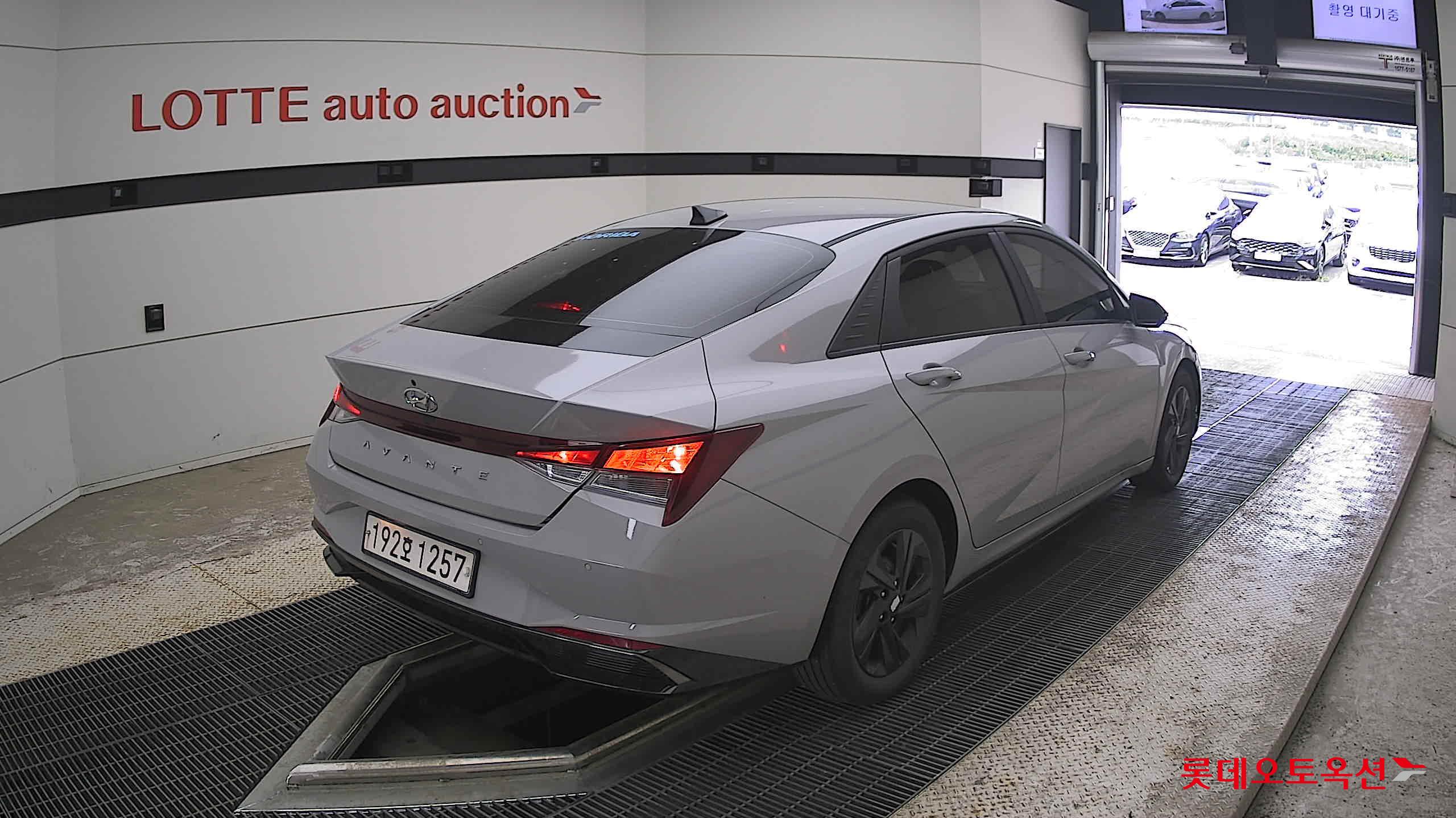 2023 - hyundai avante