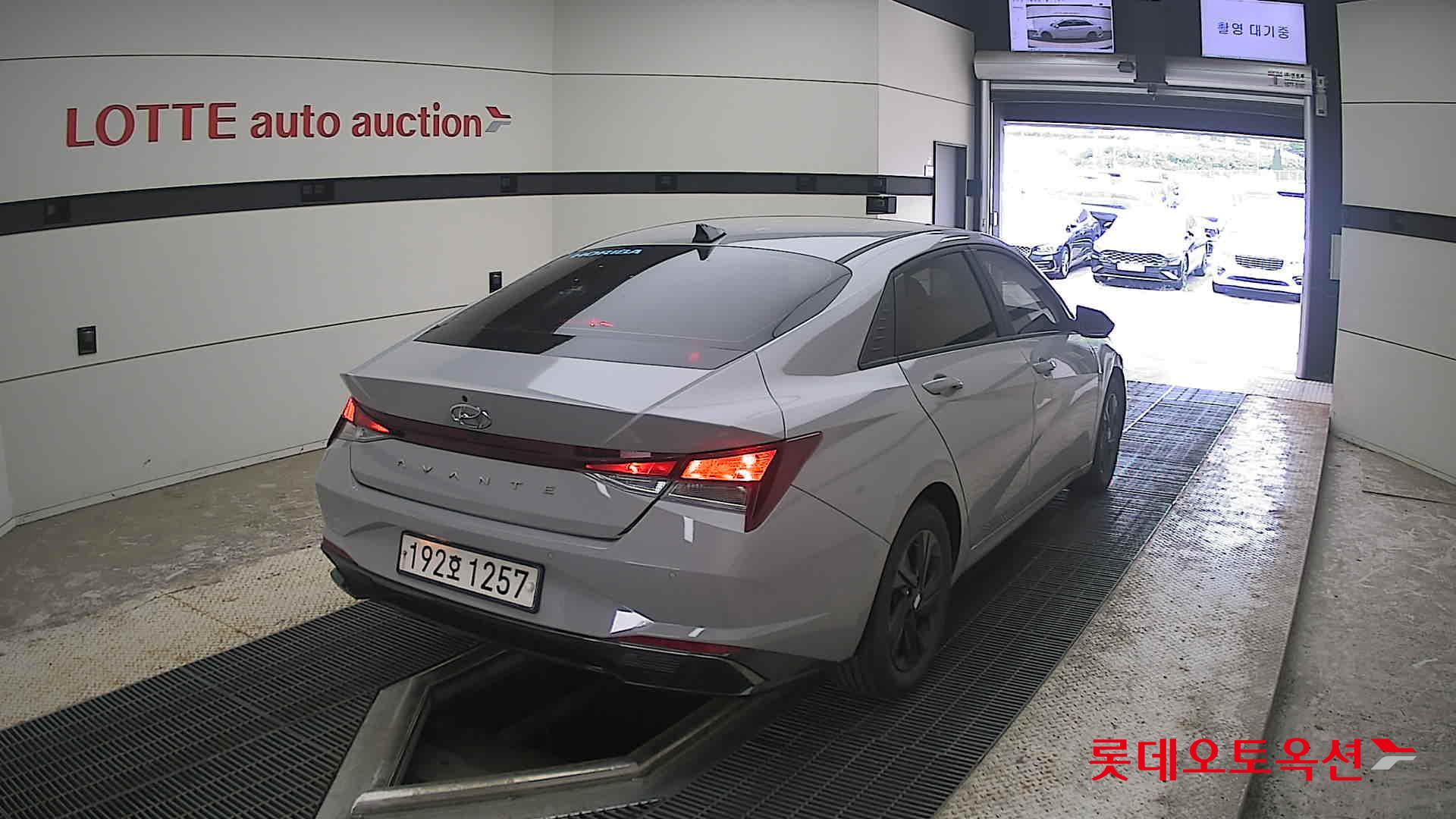 2023 - hyundai avante