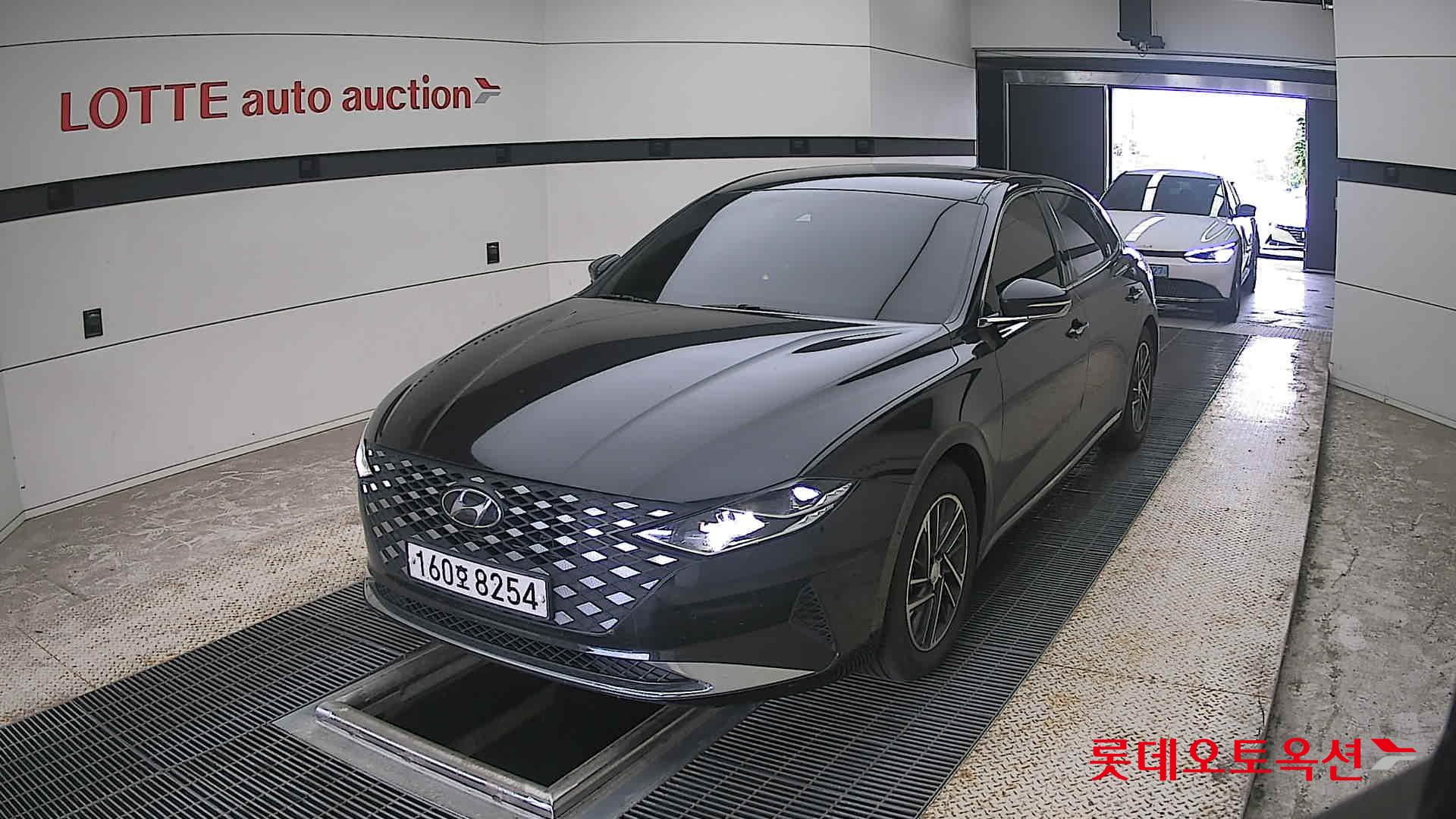 2022 - hyundai grandeur