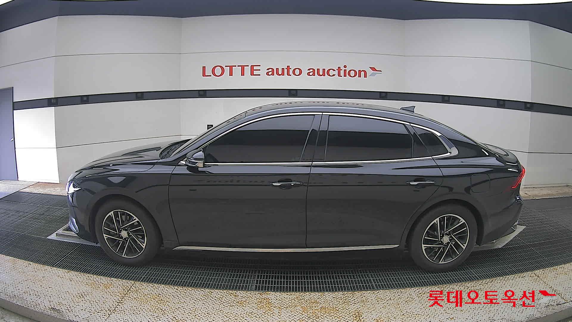 2022 - hyundai grandeur