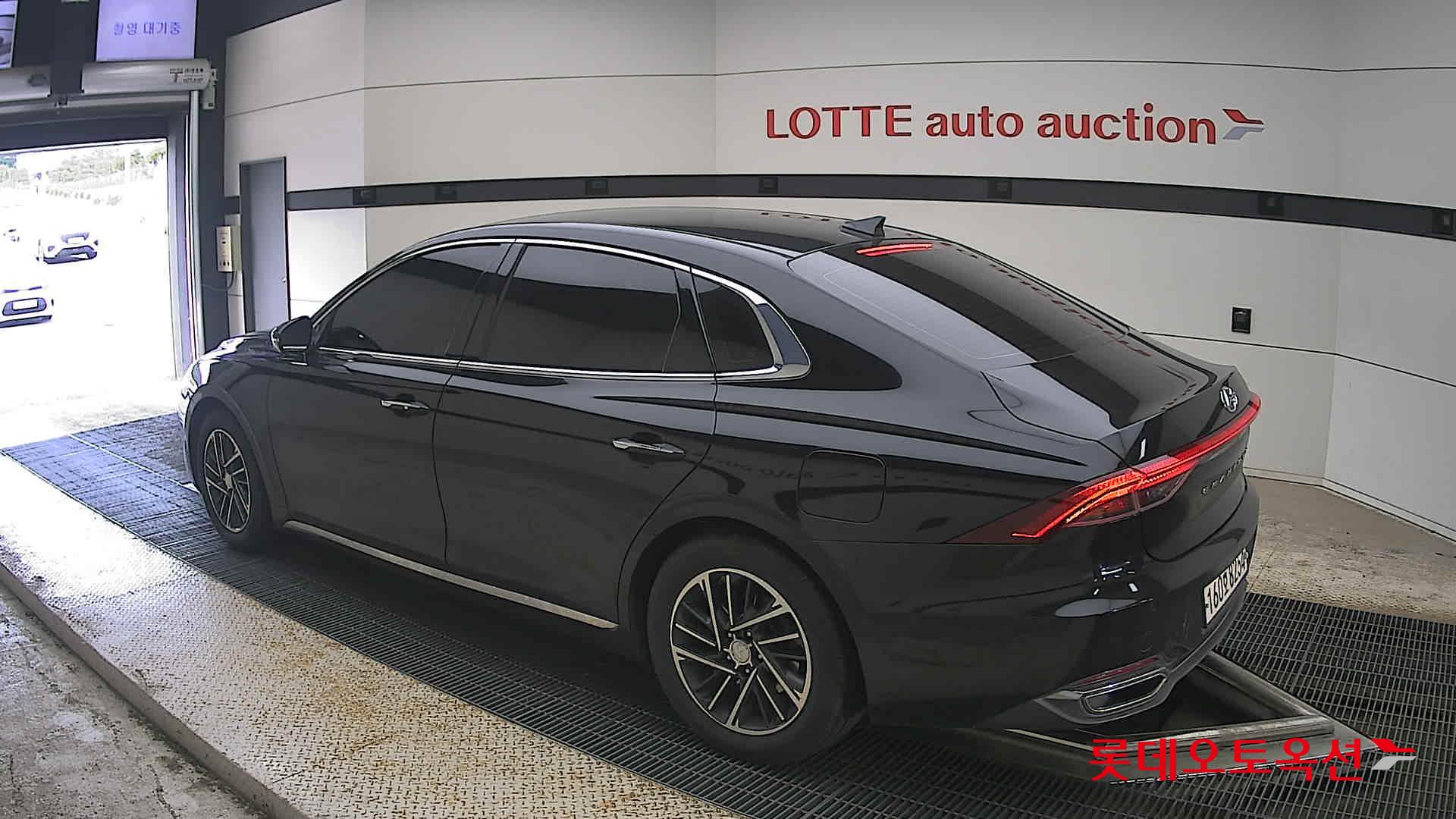 2022 - hyundai grandeur