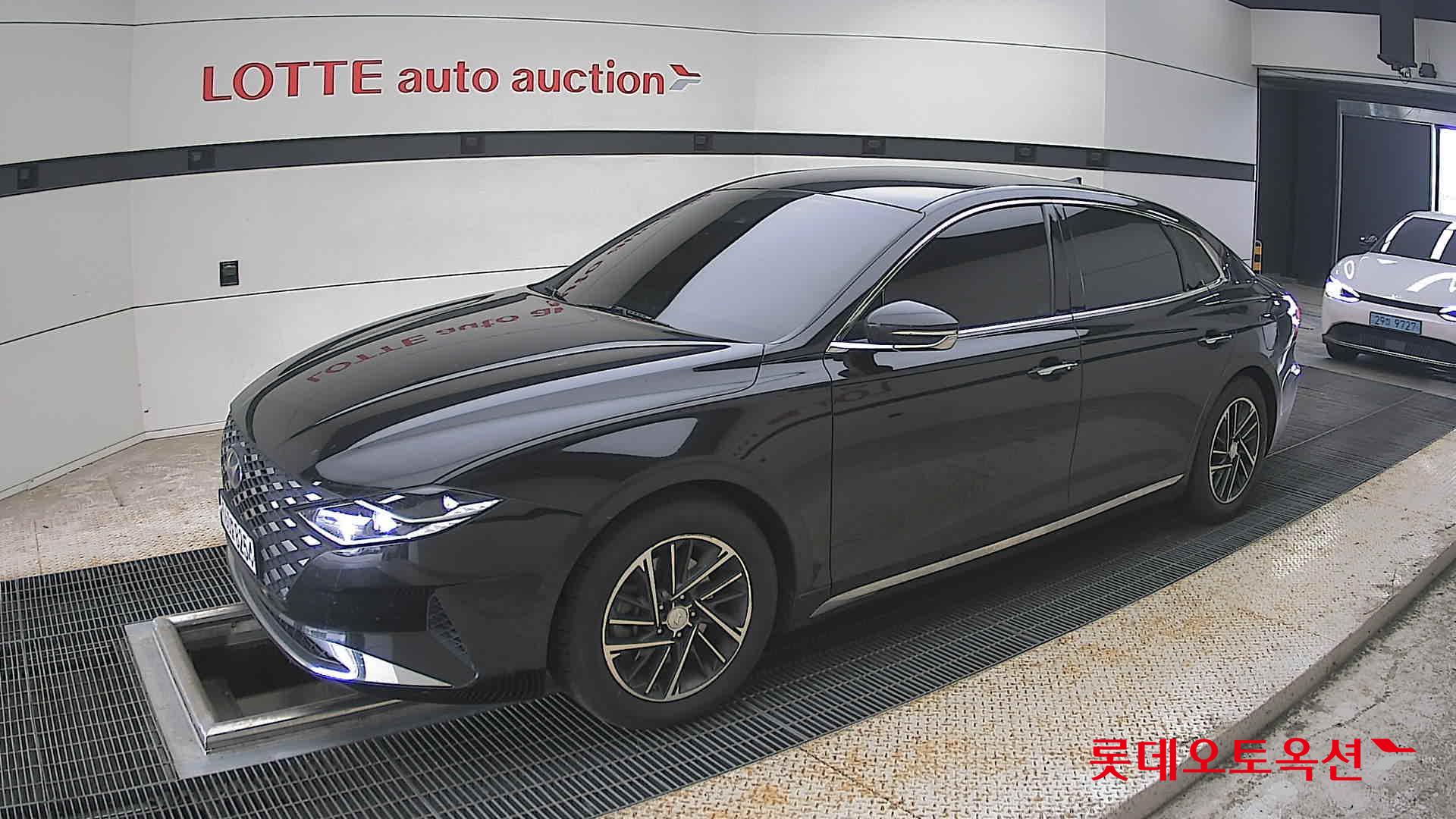 2022 - hyundai grandeur