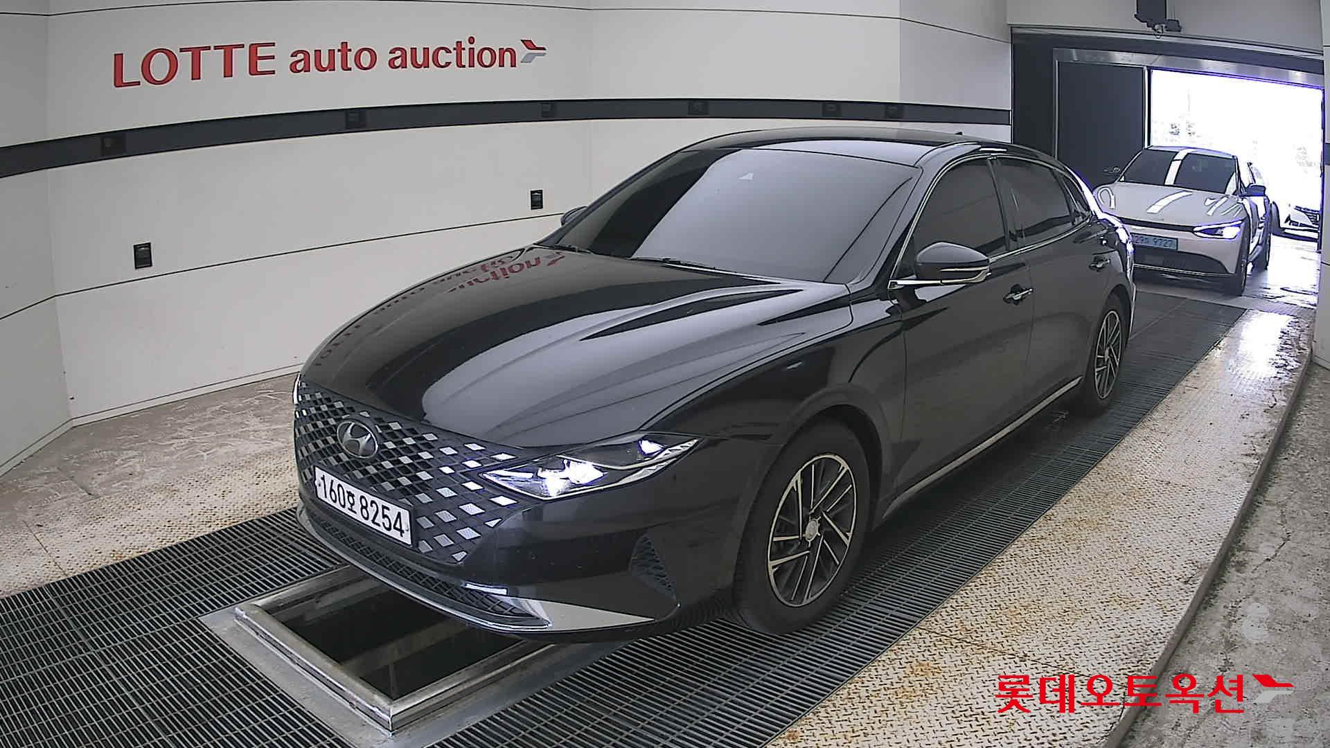 2022 - hyundai grandeur