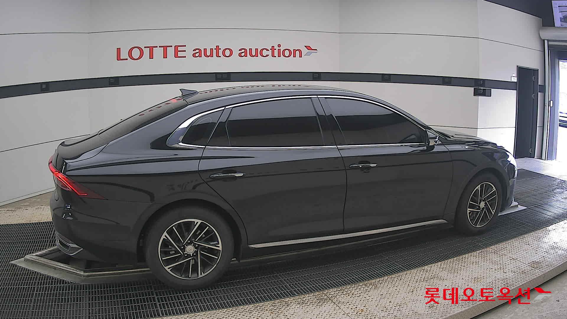 2022 - hyundai grandeur