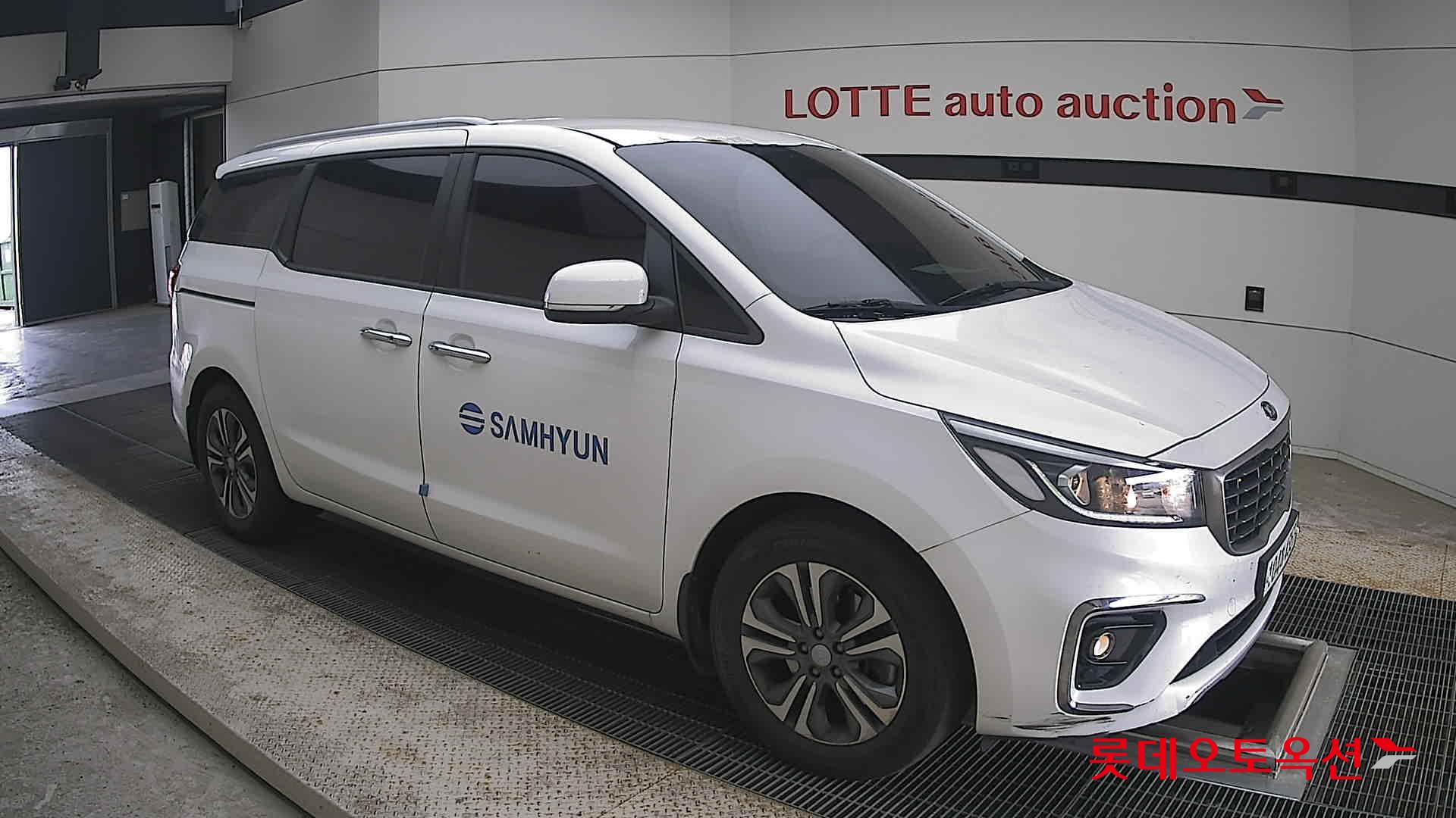 2020 - kia carnival