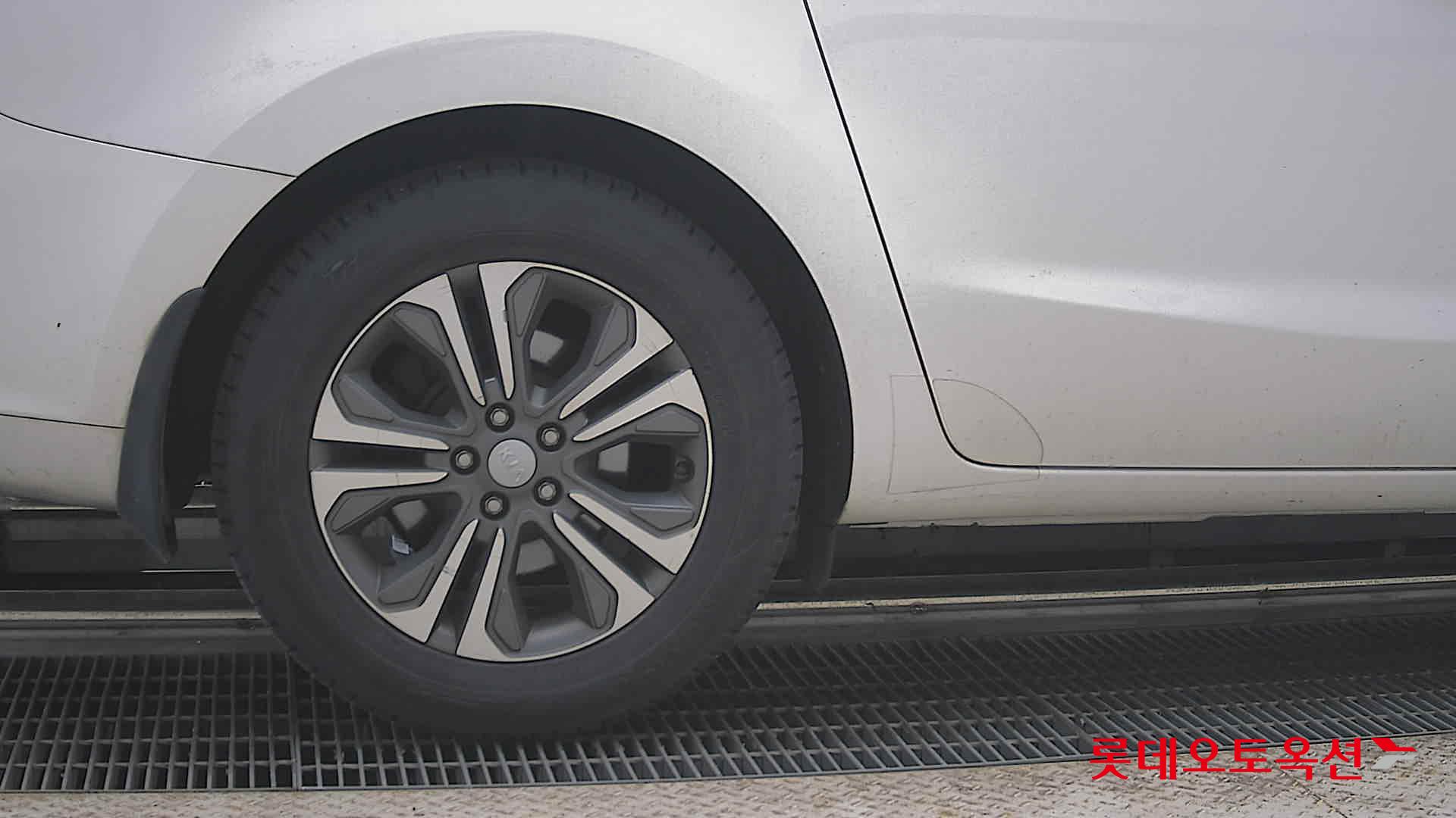 2020 - kia carnival