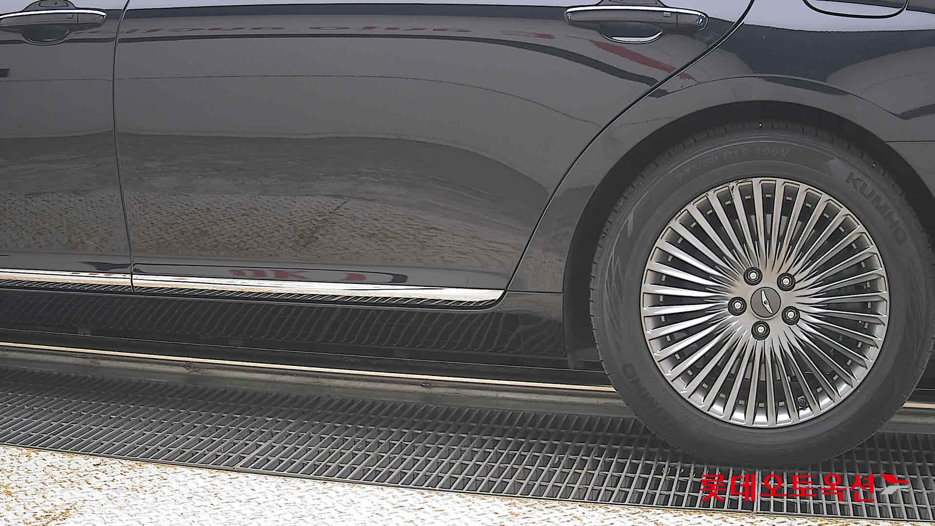 2020 - genesis g90