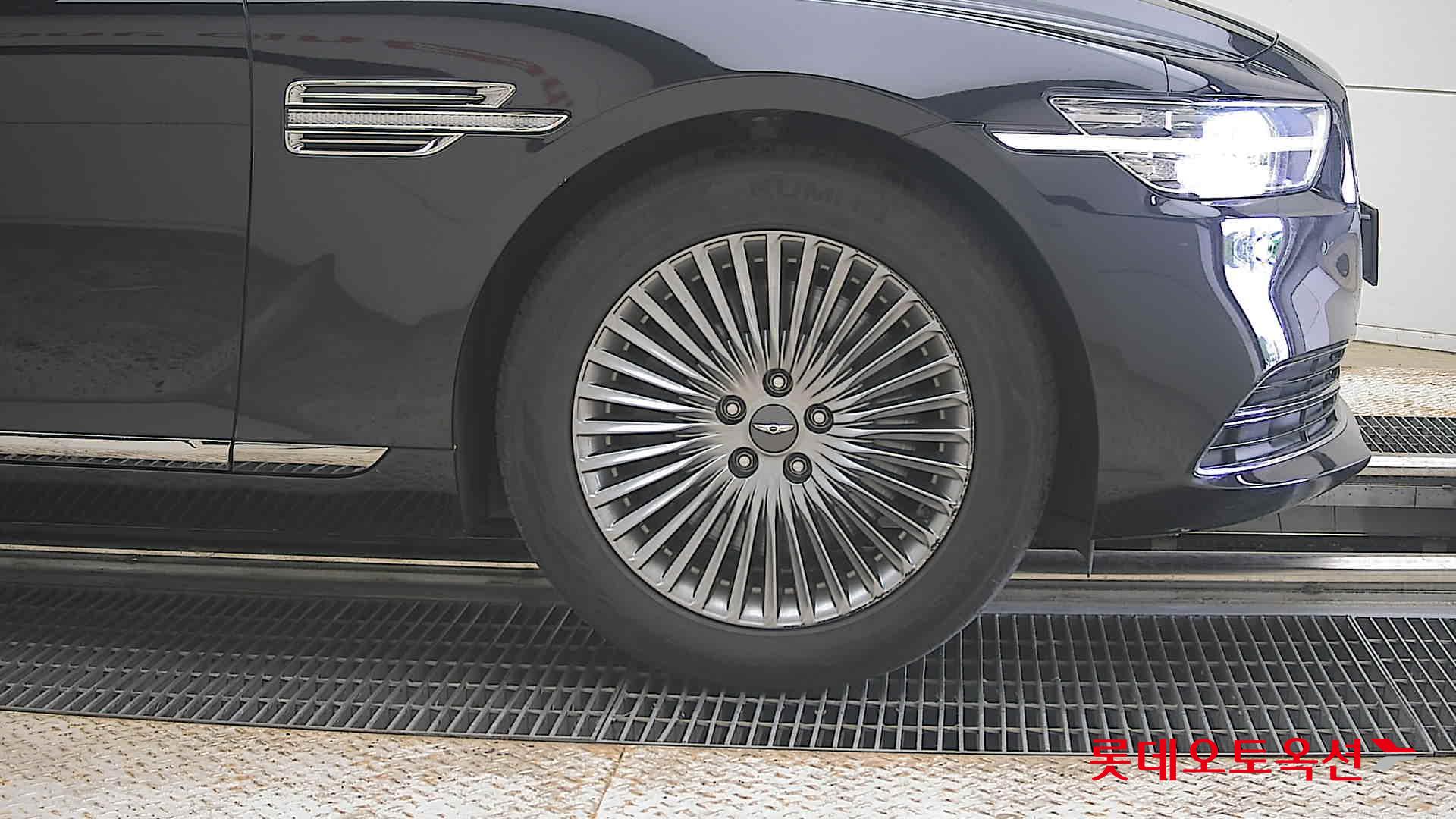 2020 - genesis g90