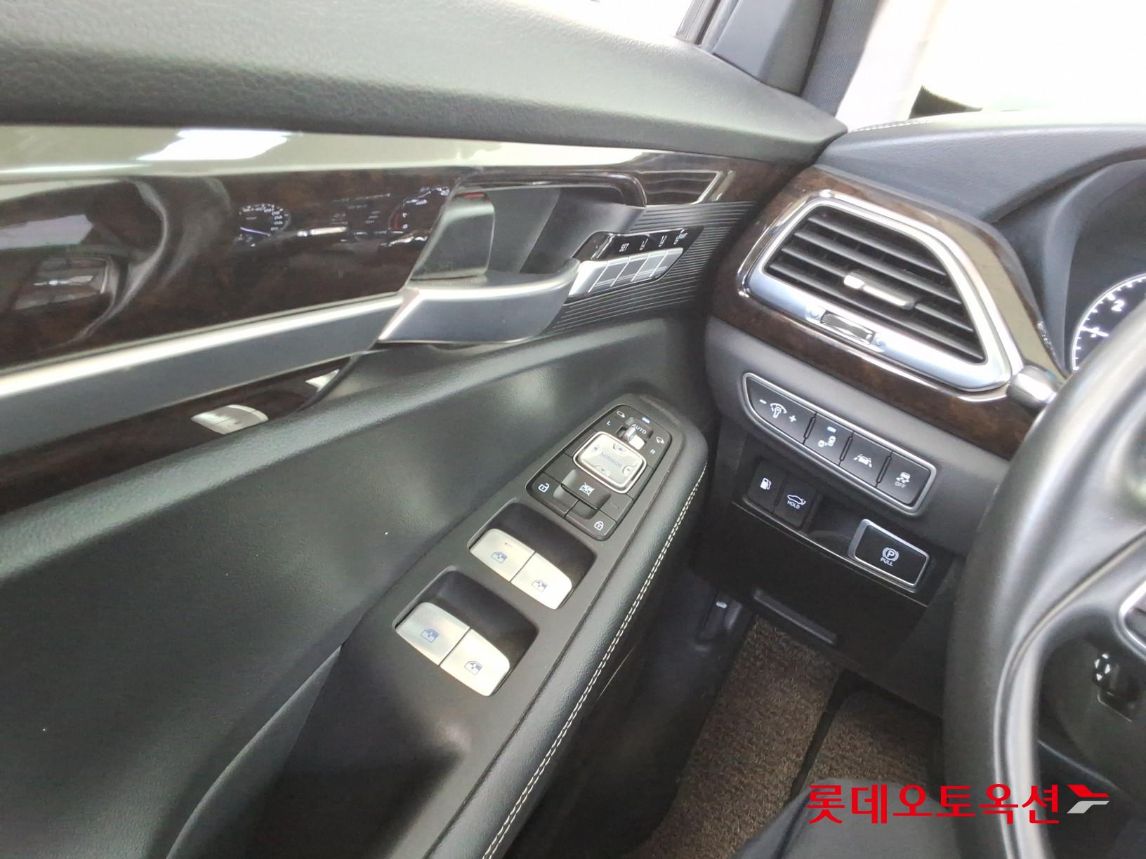 2020 - genesis g90