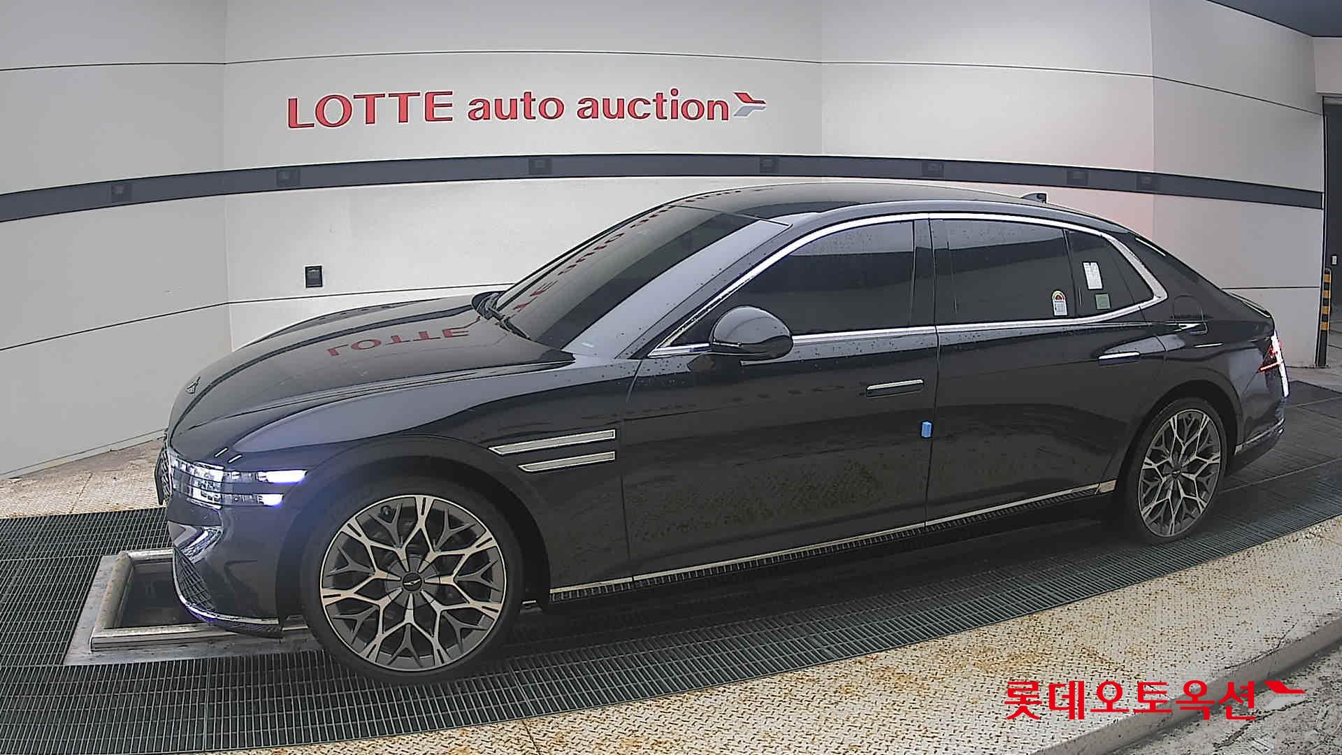 2025 - genesis g90