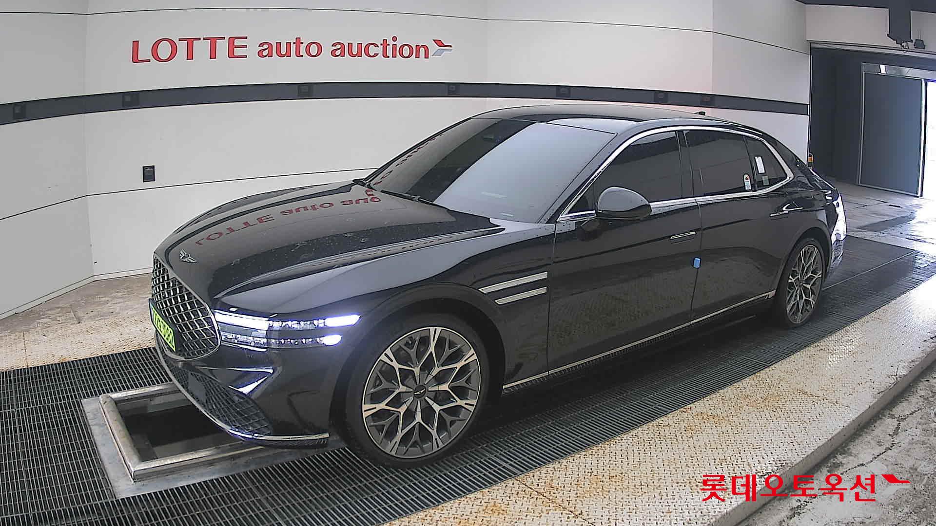 2025 - genesis g90