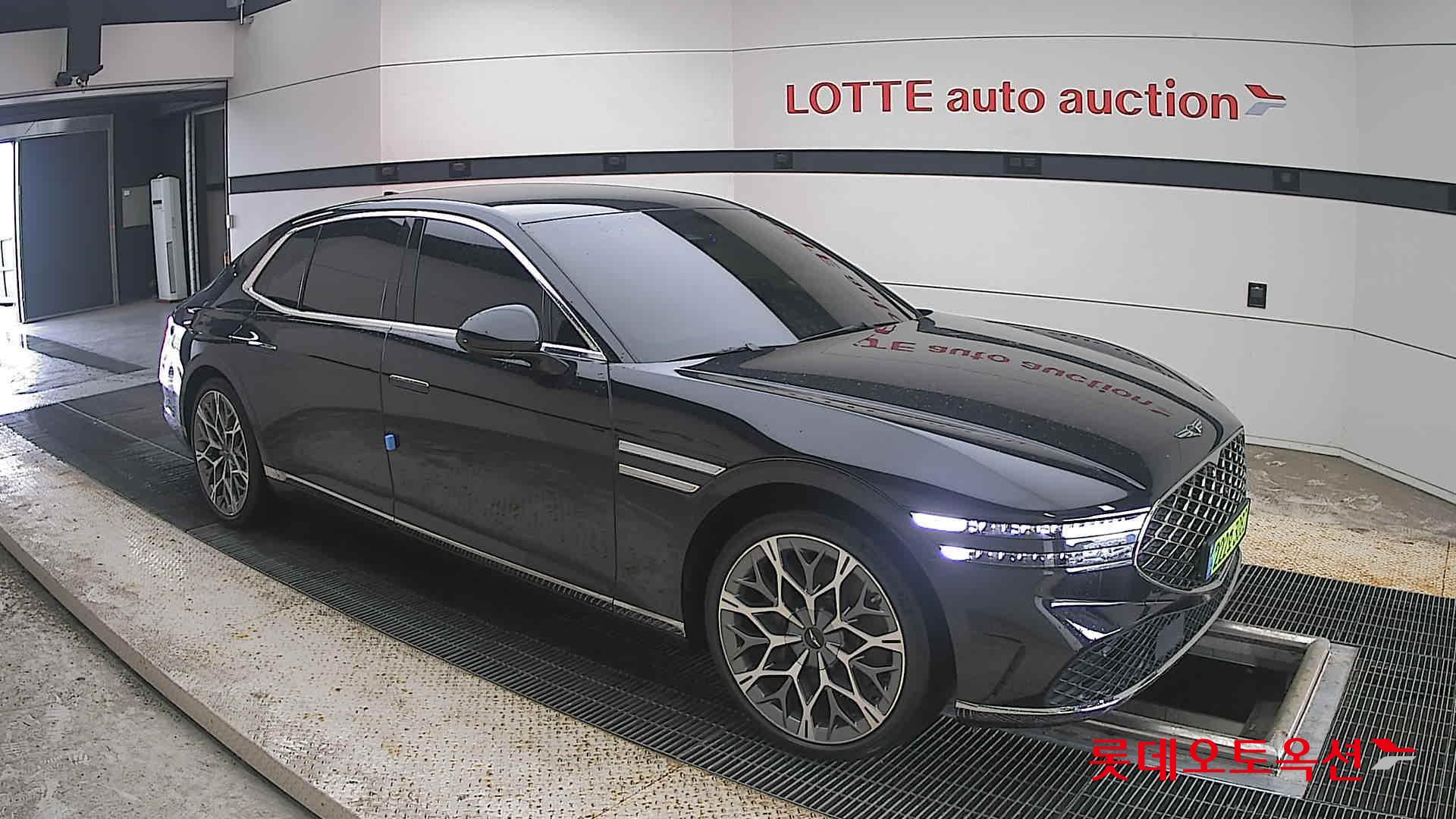 2025 - genesis g90