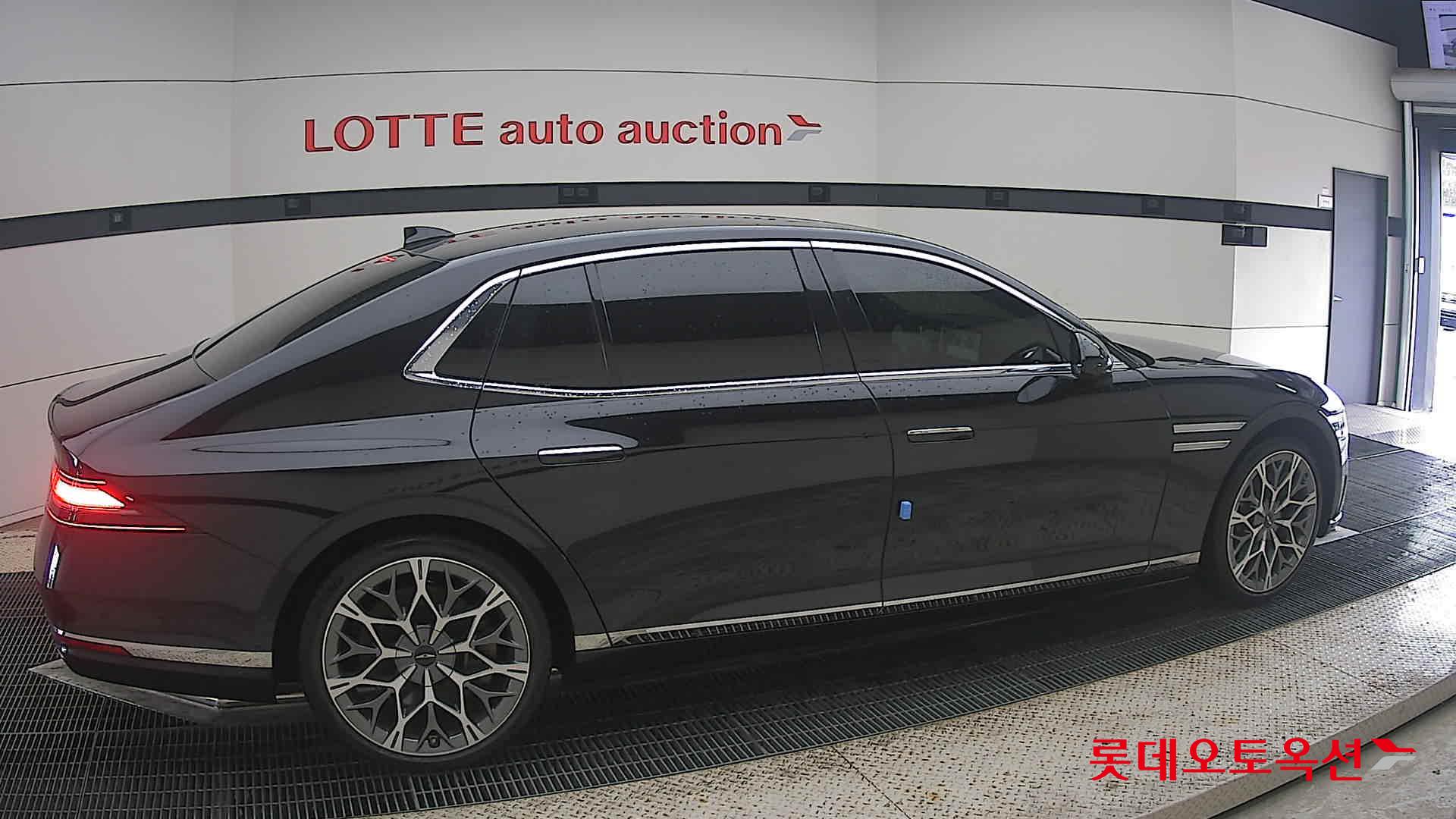 2025 - genesis g90
