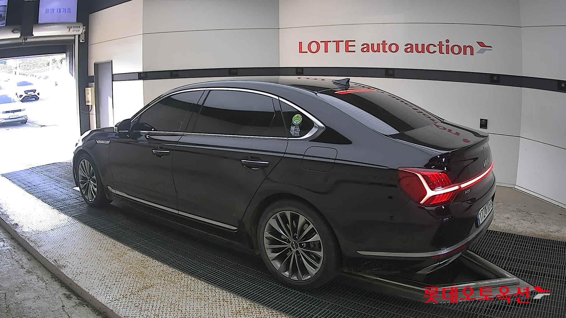 2023 - kia k9