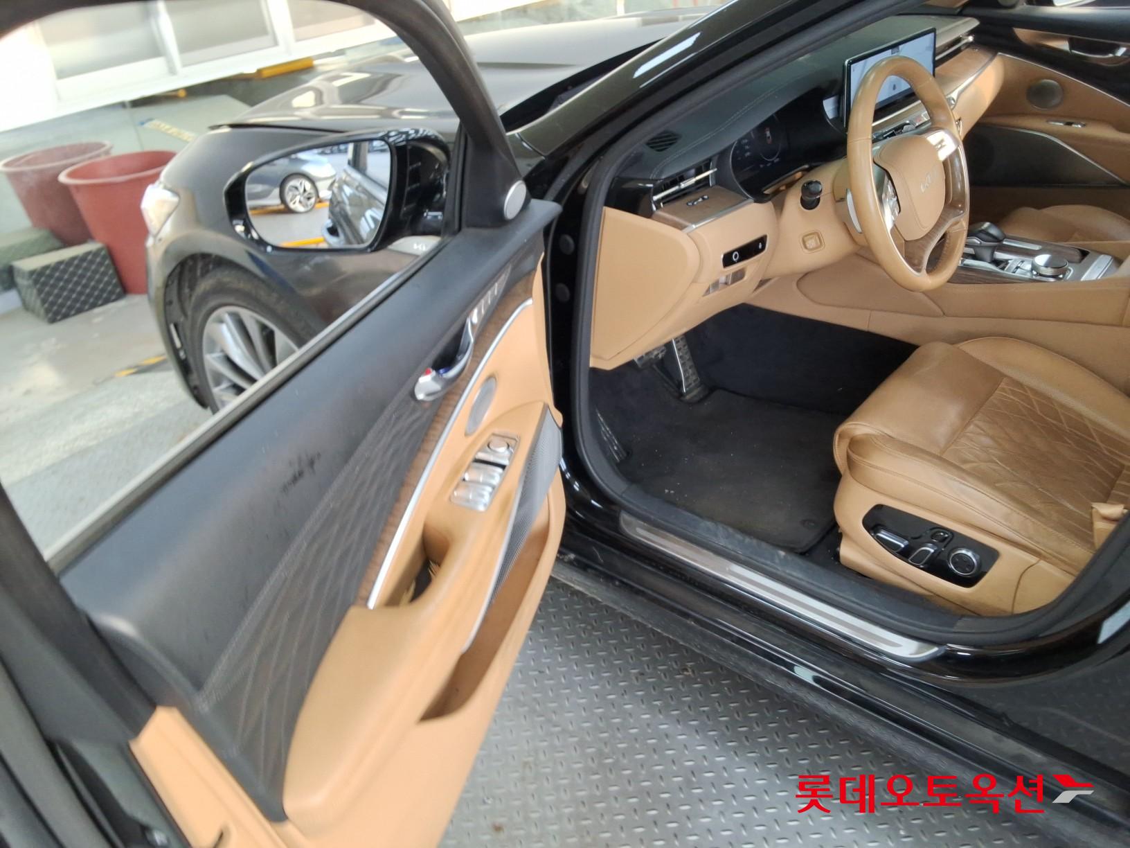 2023 - kia k9