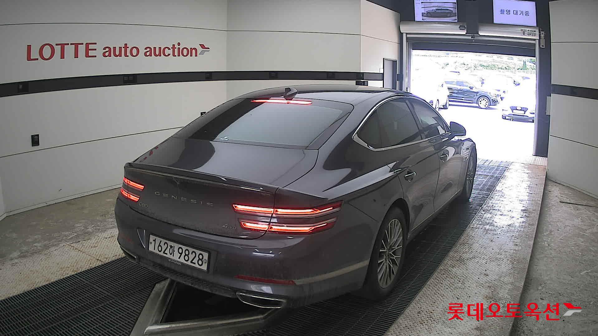 2021 - genesis g80
