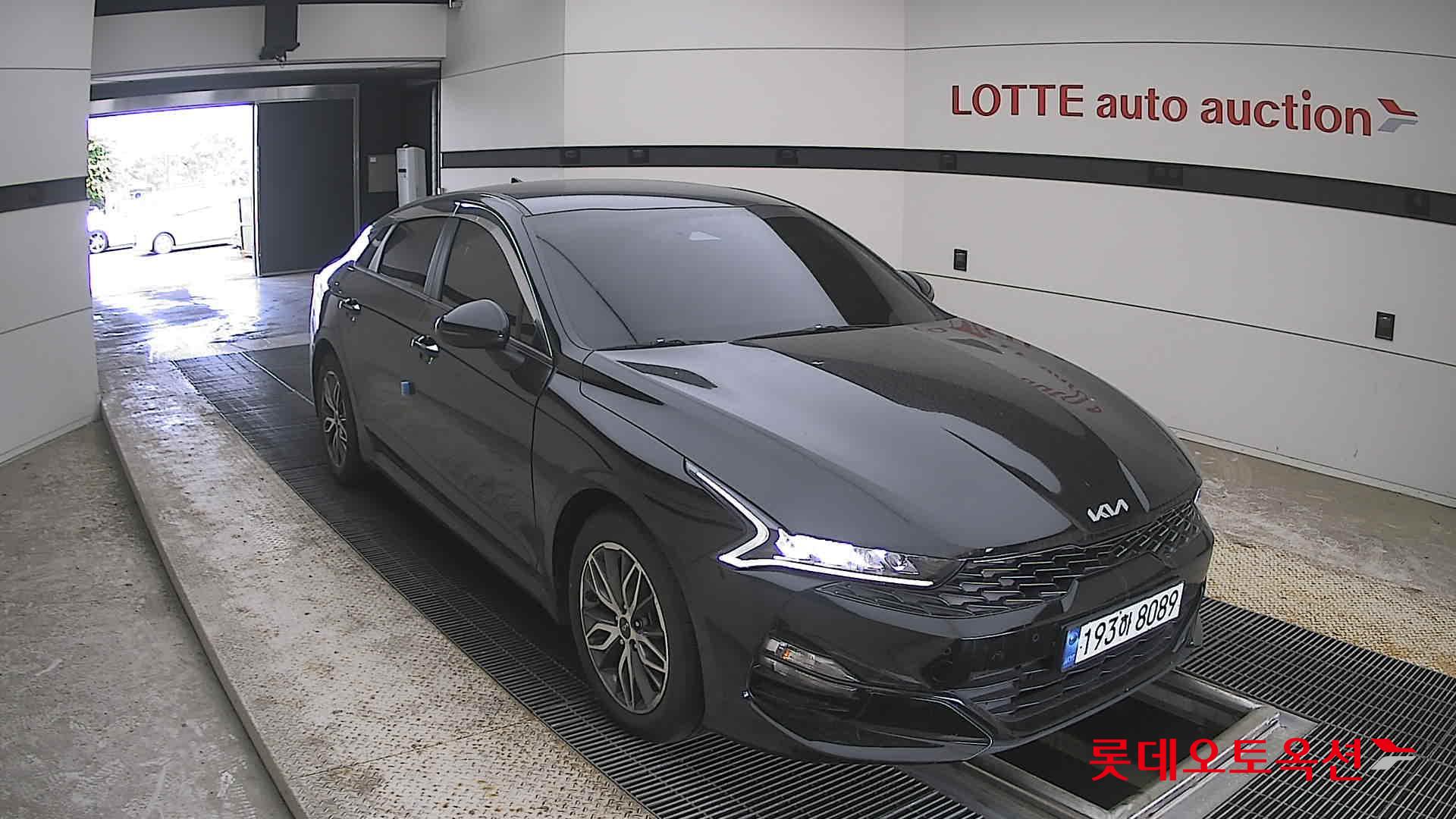 2022 - kia k5