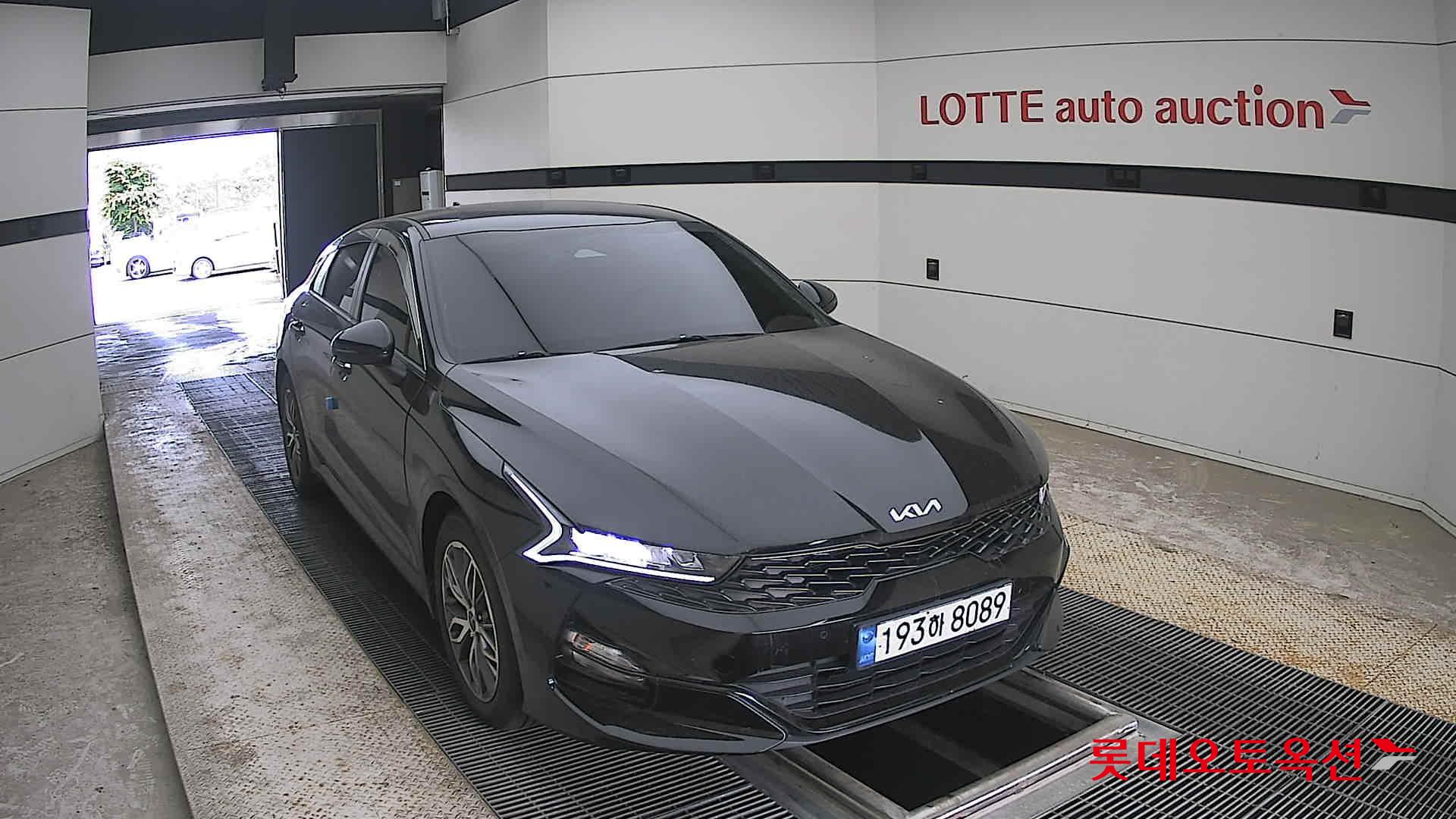 2022 - kia k5