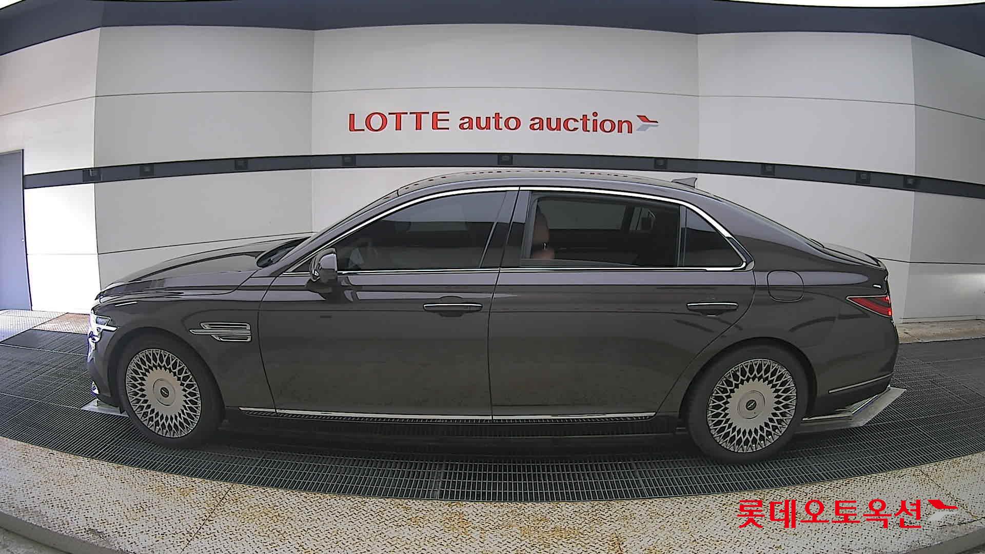 2021 - genesis g90