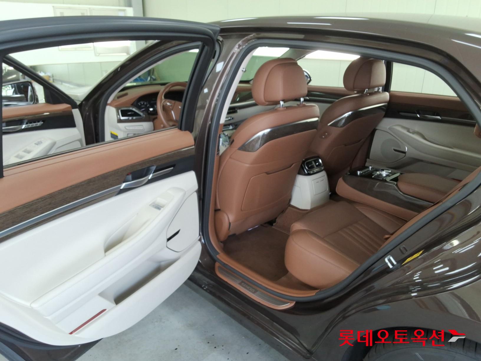 2021 - genesis g90