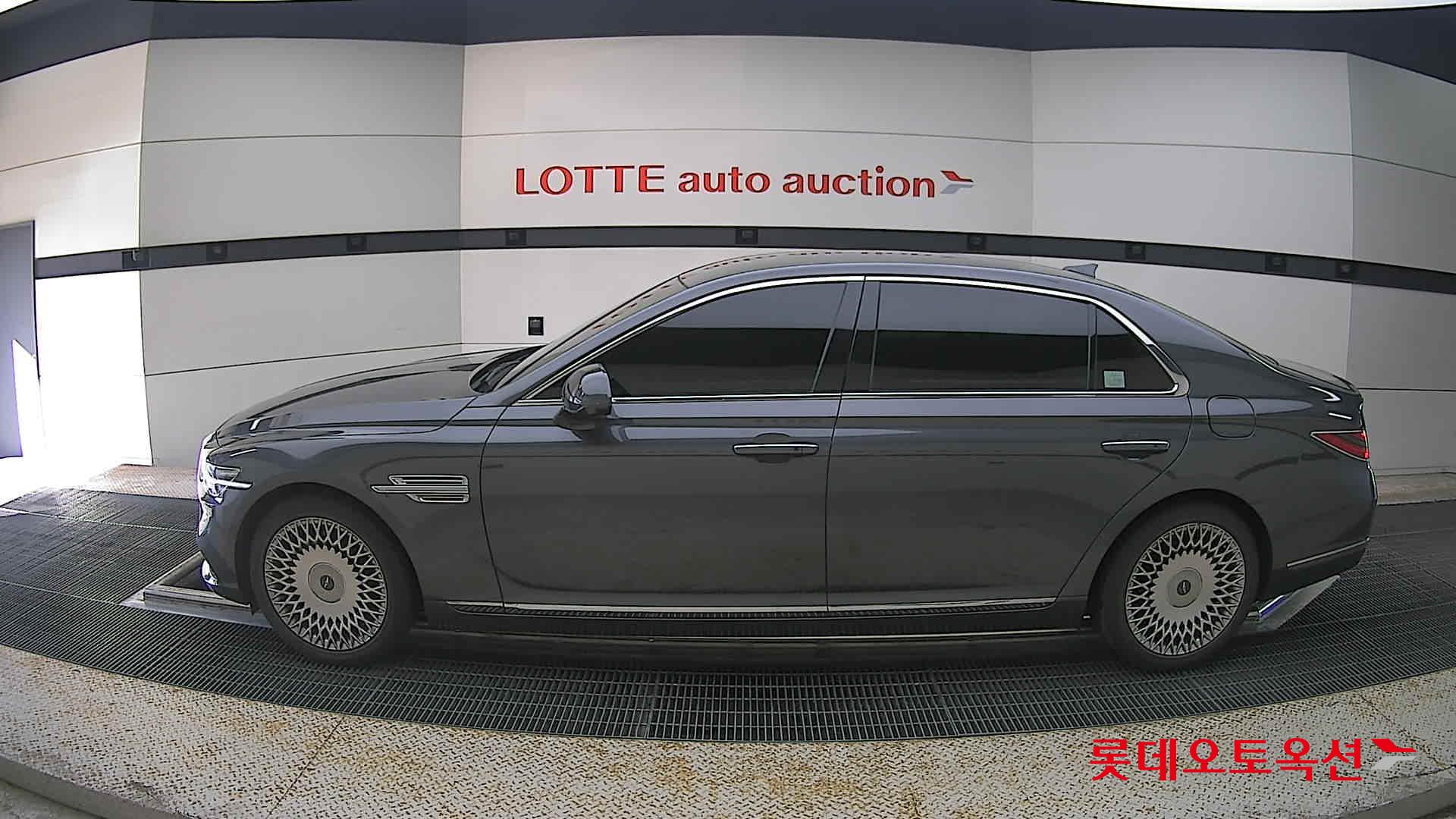 2021 - genesis g90