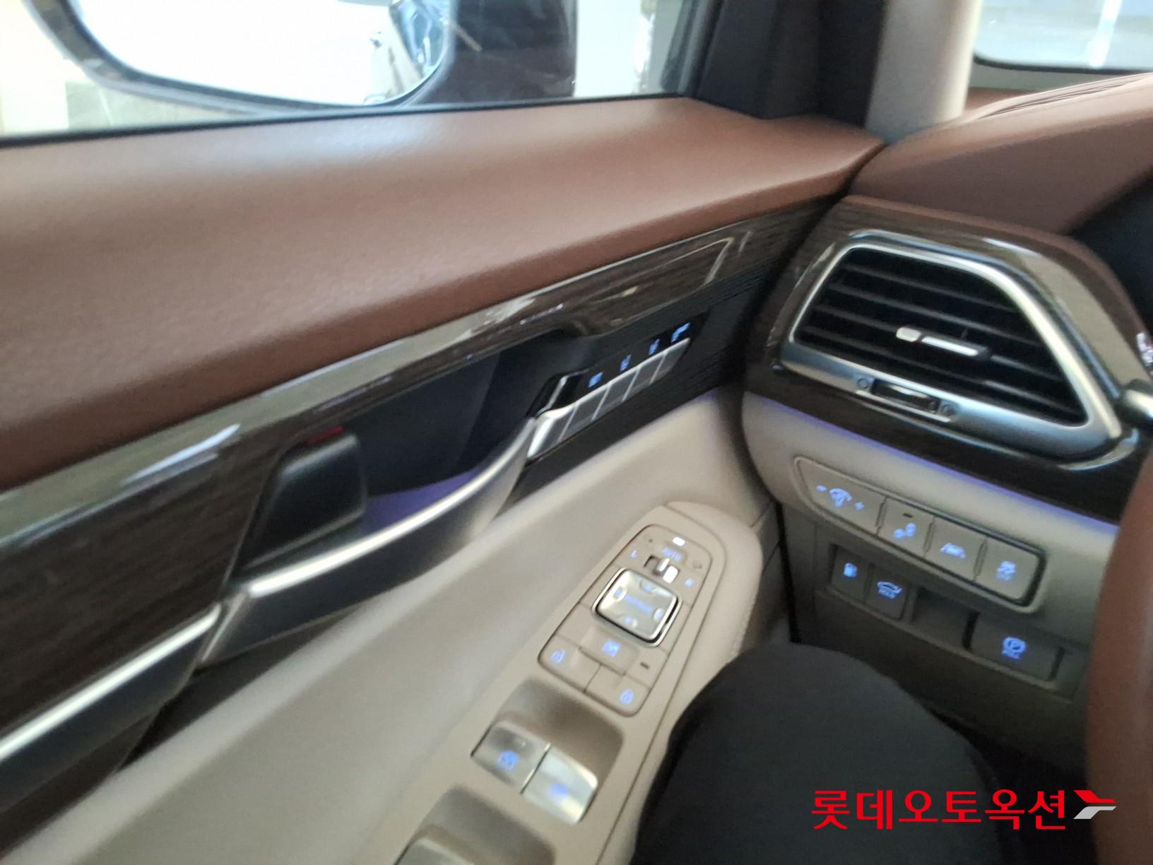 2021 - genesis g90