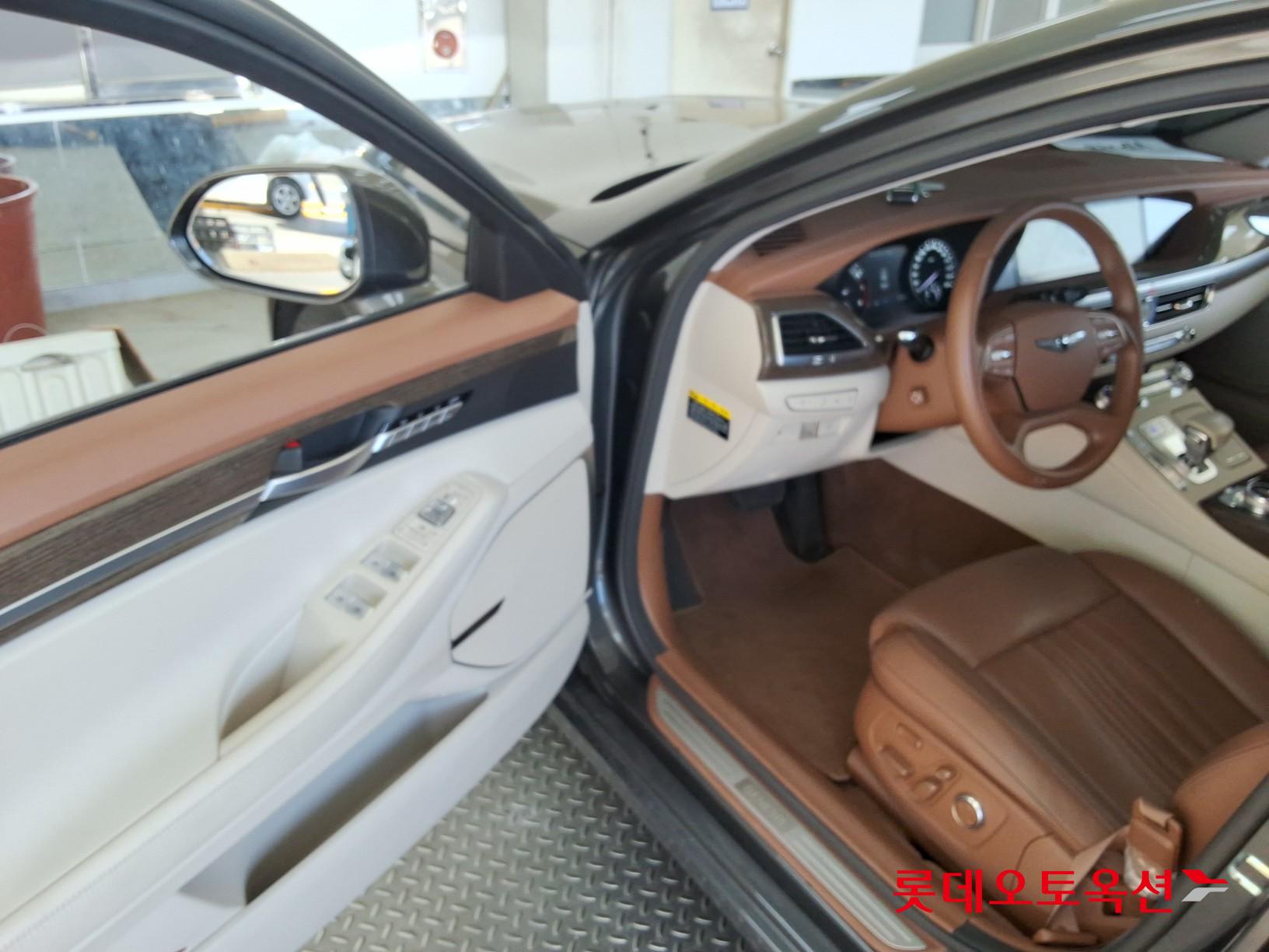 2021 - genesis g90