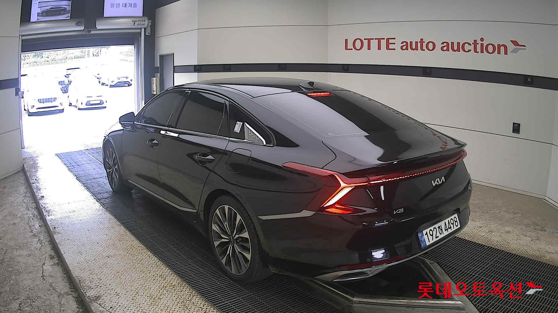 2023 - kia k8