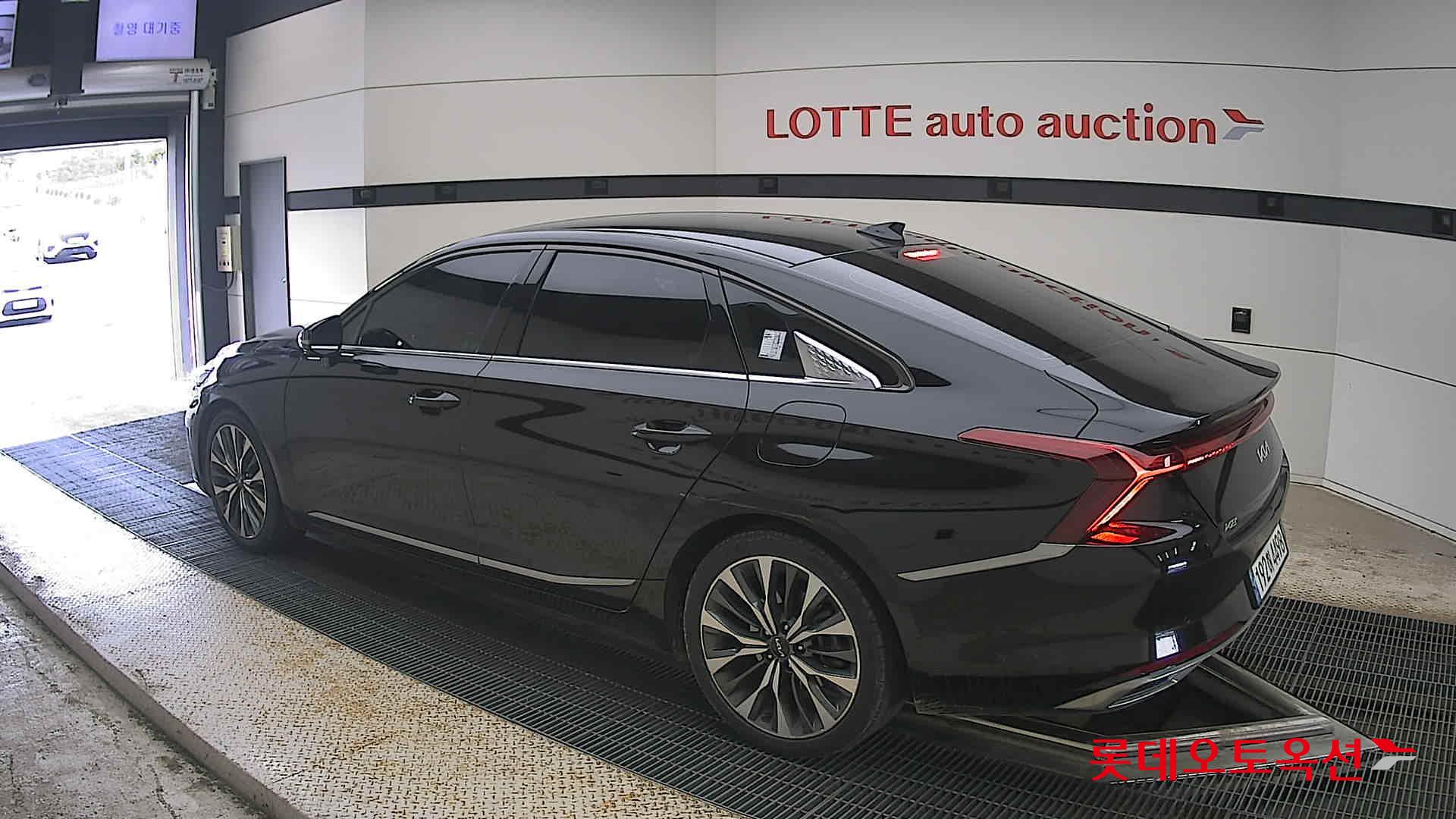 2023 - kia k8