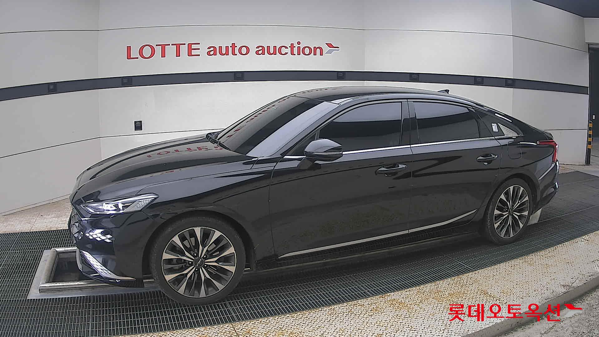 2023 - kia k8