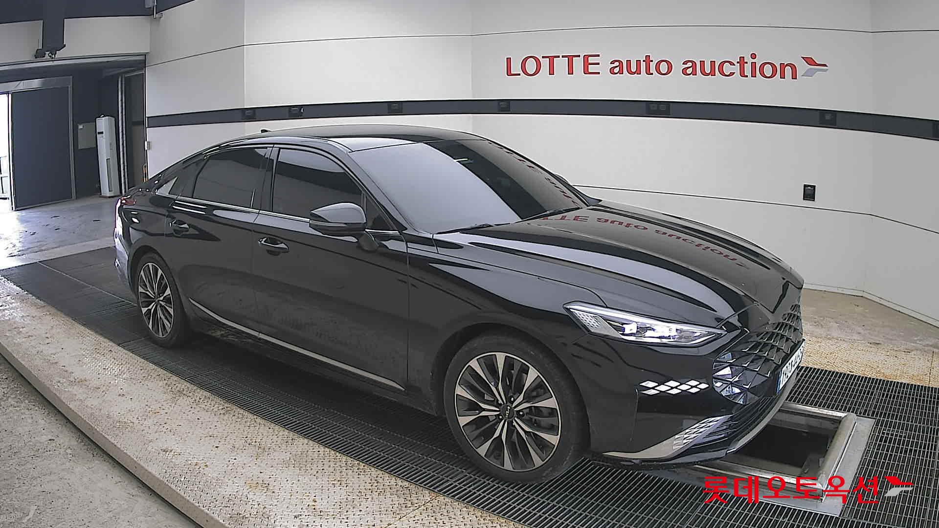 2023 - kia k8