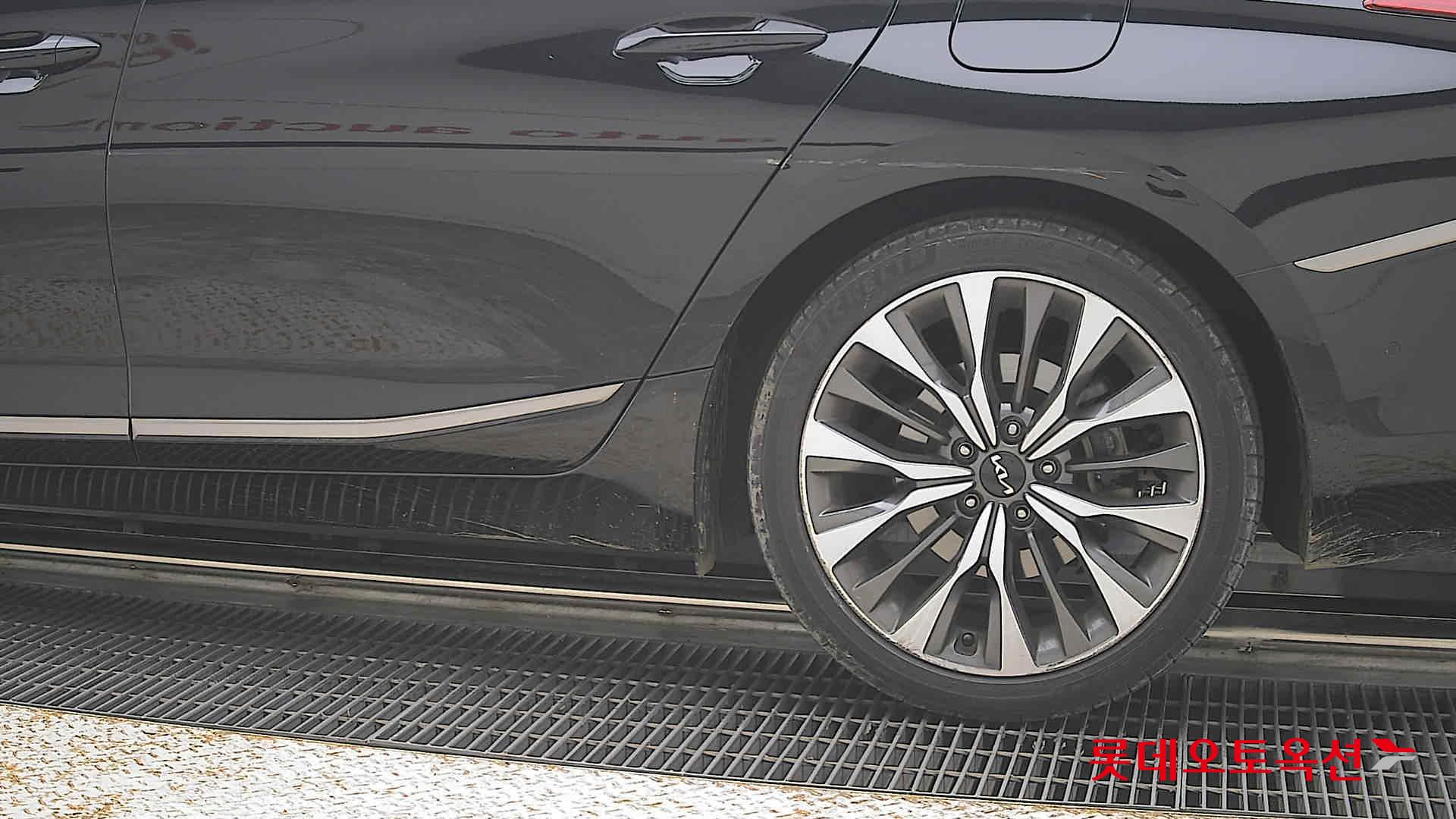 2023 - kia k8