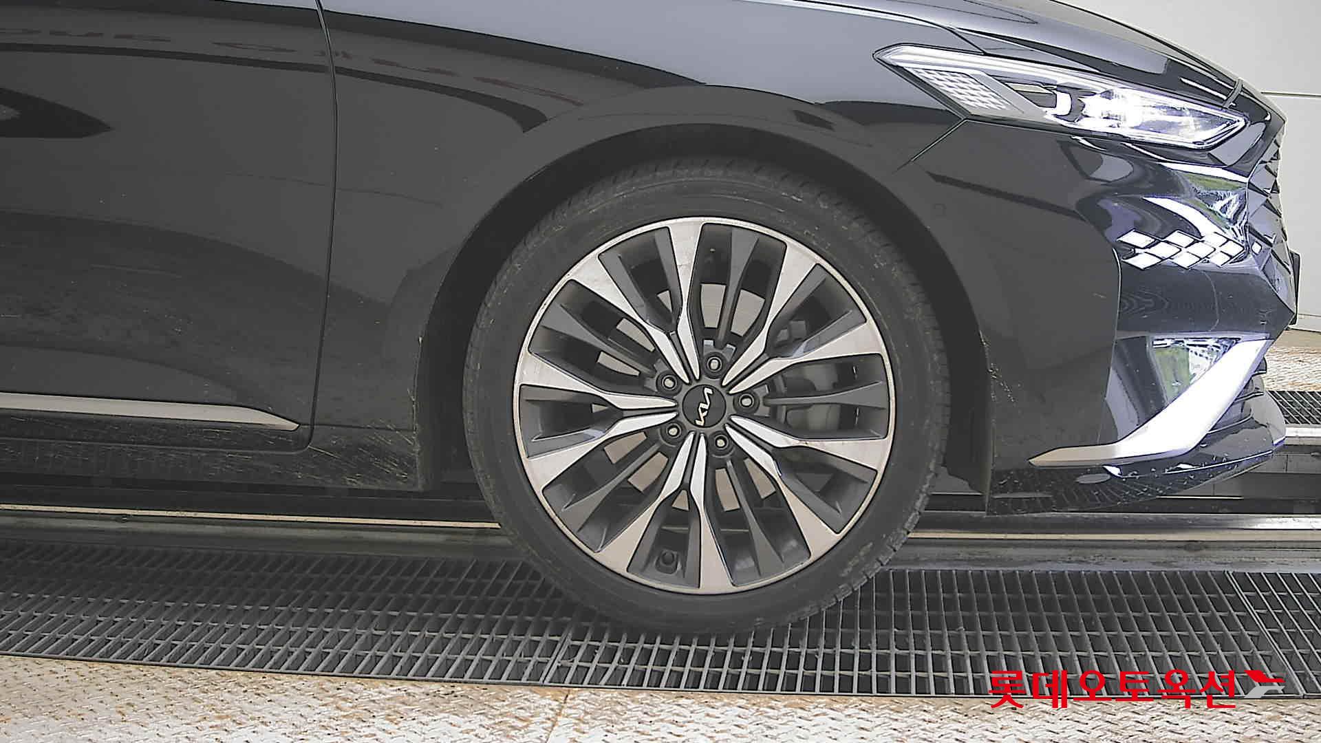 2023 - kia k8