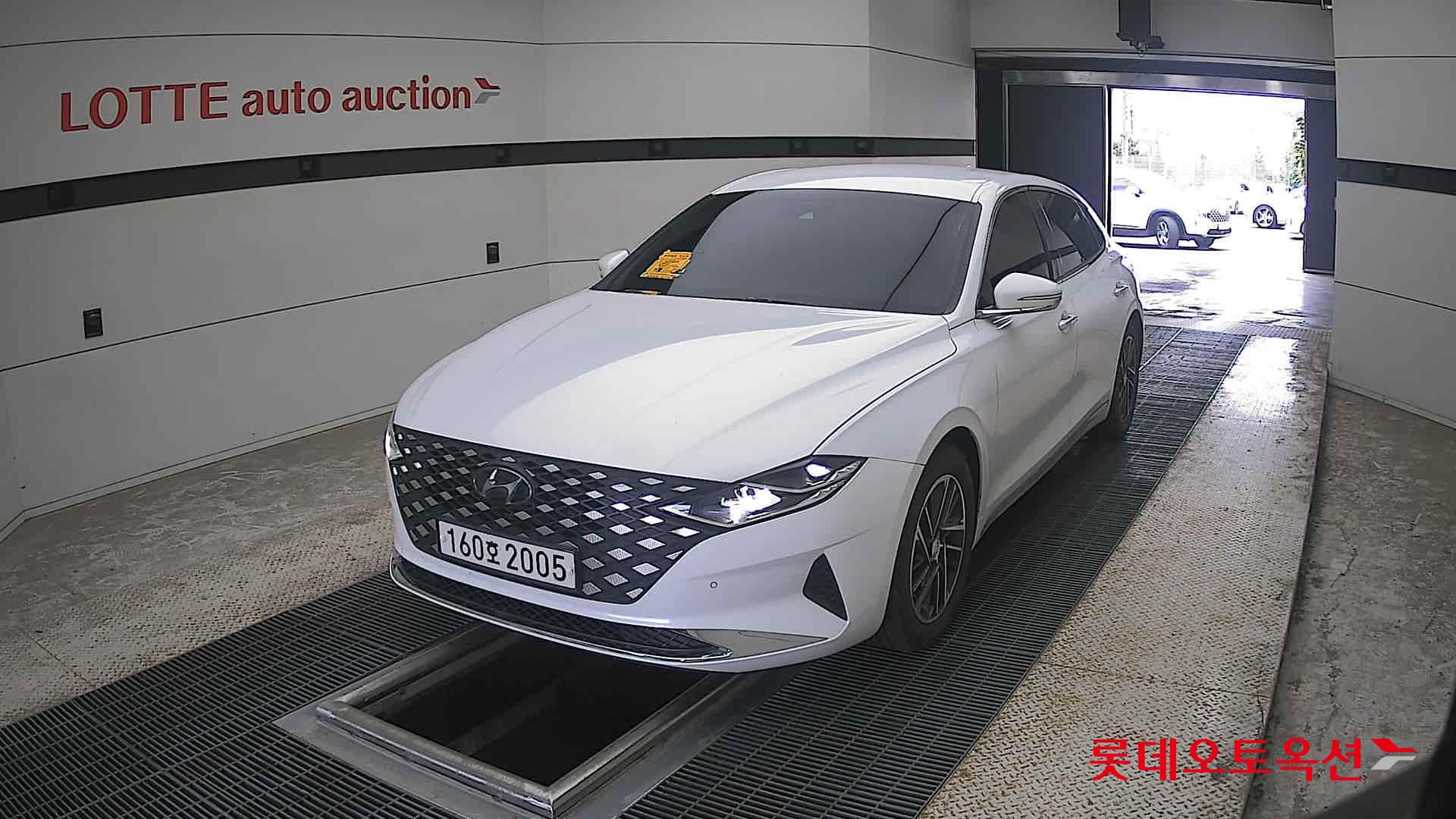 2021 - hyundai grandeur