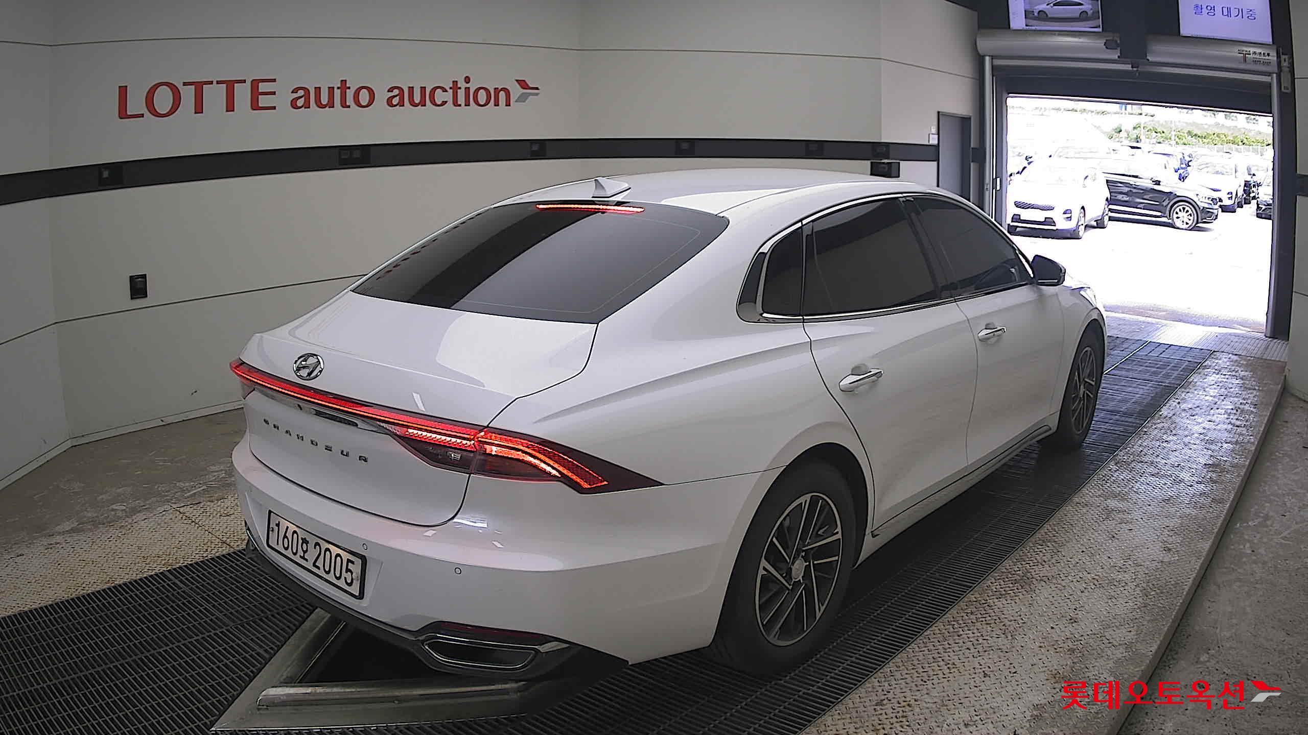 2021 - hyundai grandeur