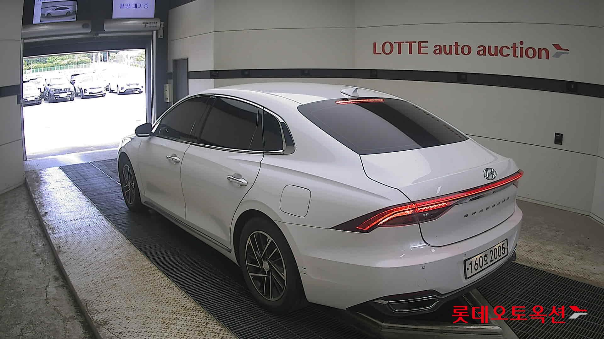 2021 - hyundai grandeur
