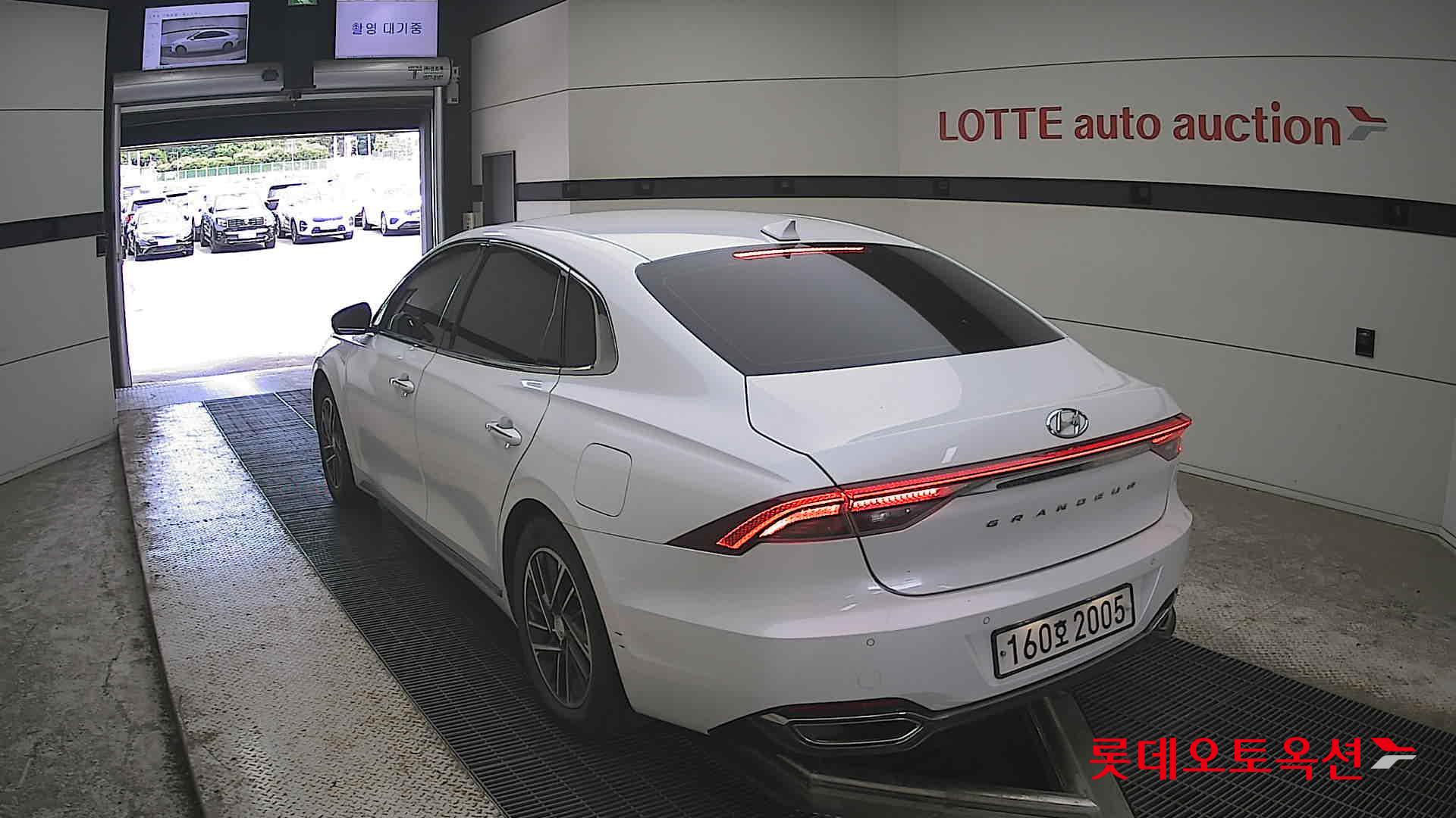 2021 - hyundai grandeur