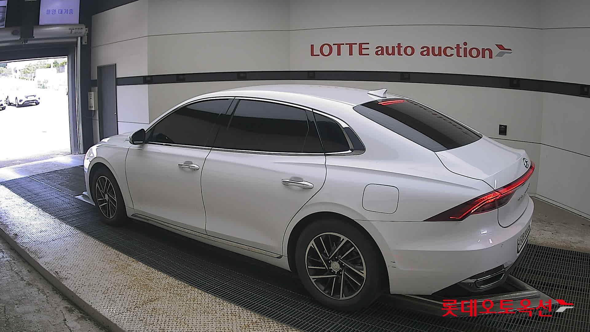 2021 - hyundai grandeur