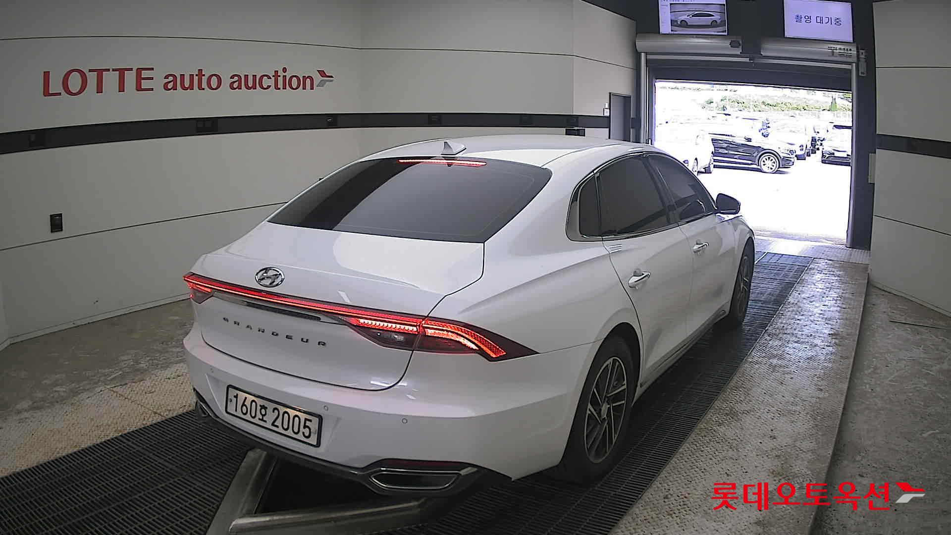 2021 - hyundai grandeur