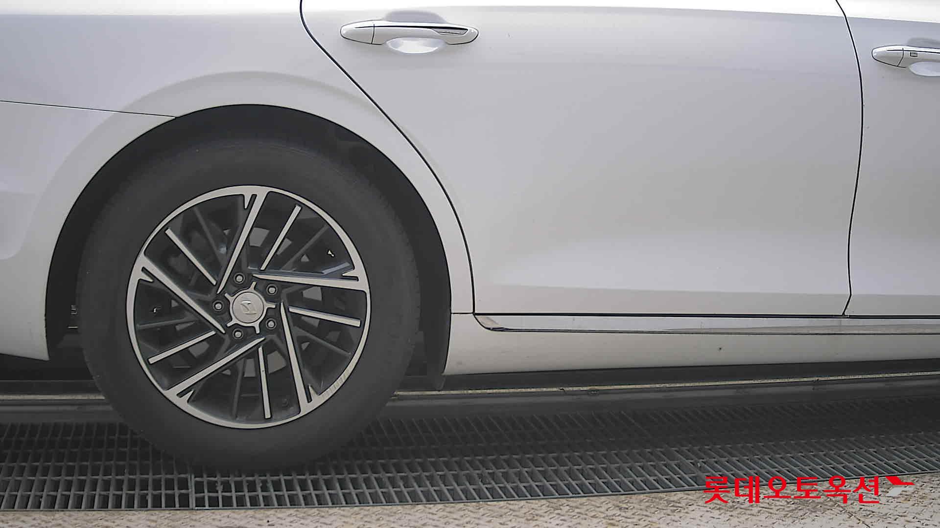 2021 - hyundai grandeur