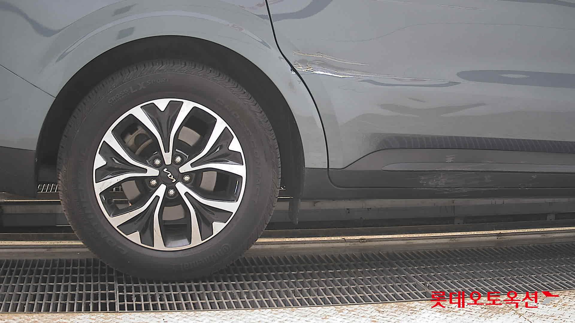 2023 - kia carnival