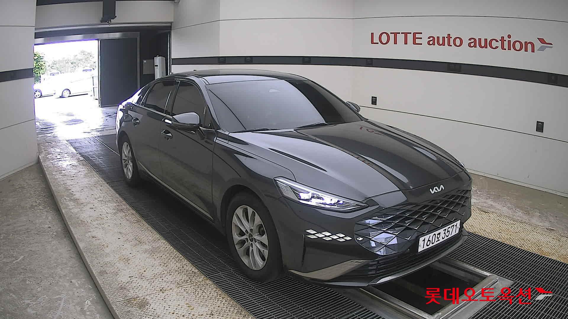 2022 - kia k8
