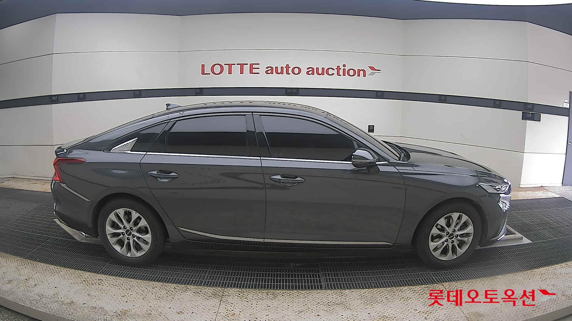 2022 - kia k8