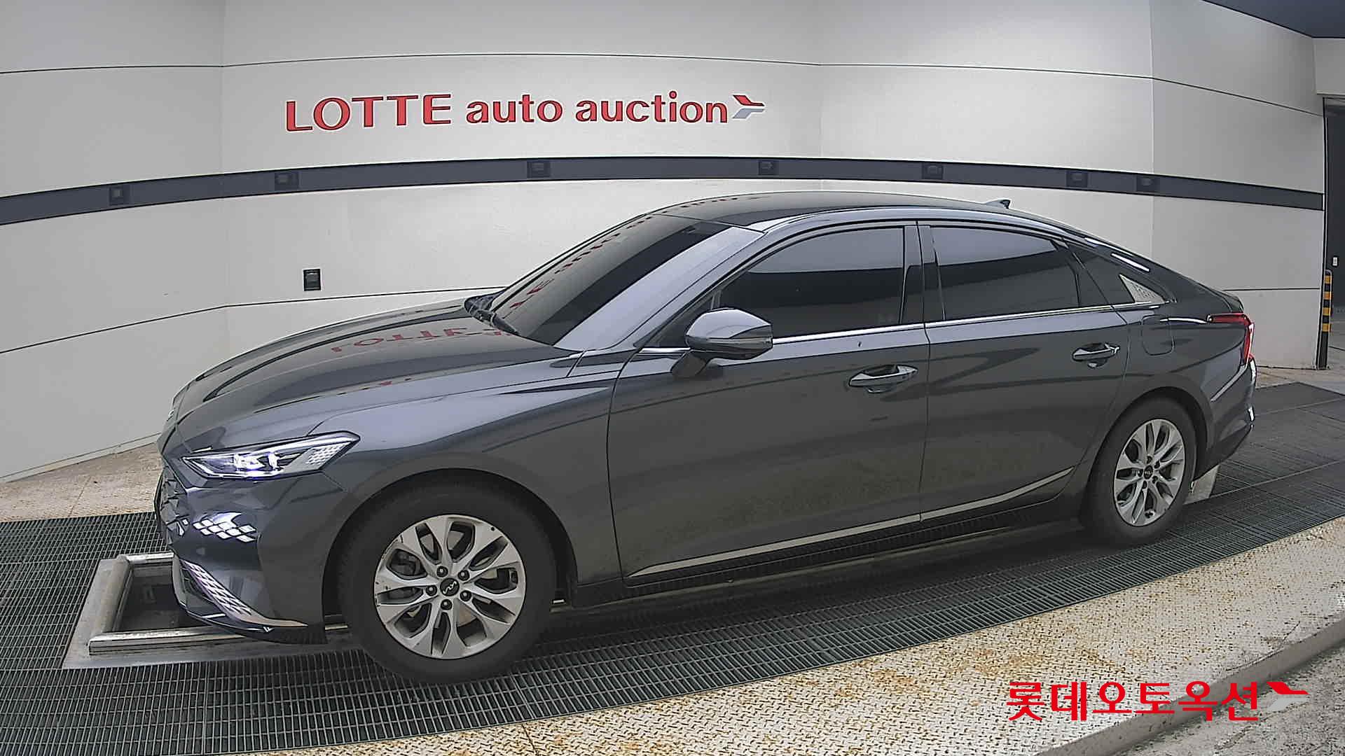 2022 - kia k8